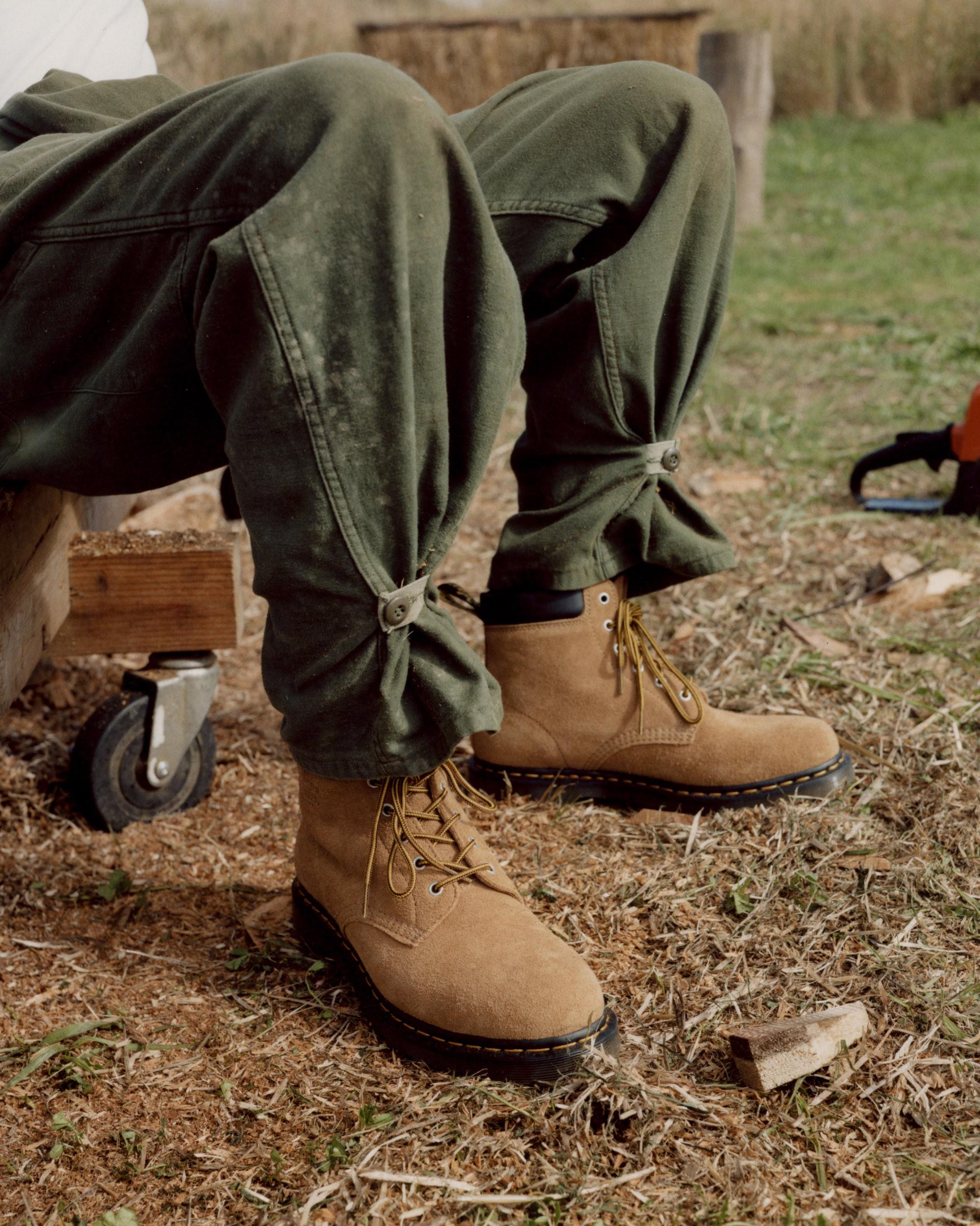 939 Stüssy Suede Ankle Boots in CHESTNUT | Dr. Martens™