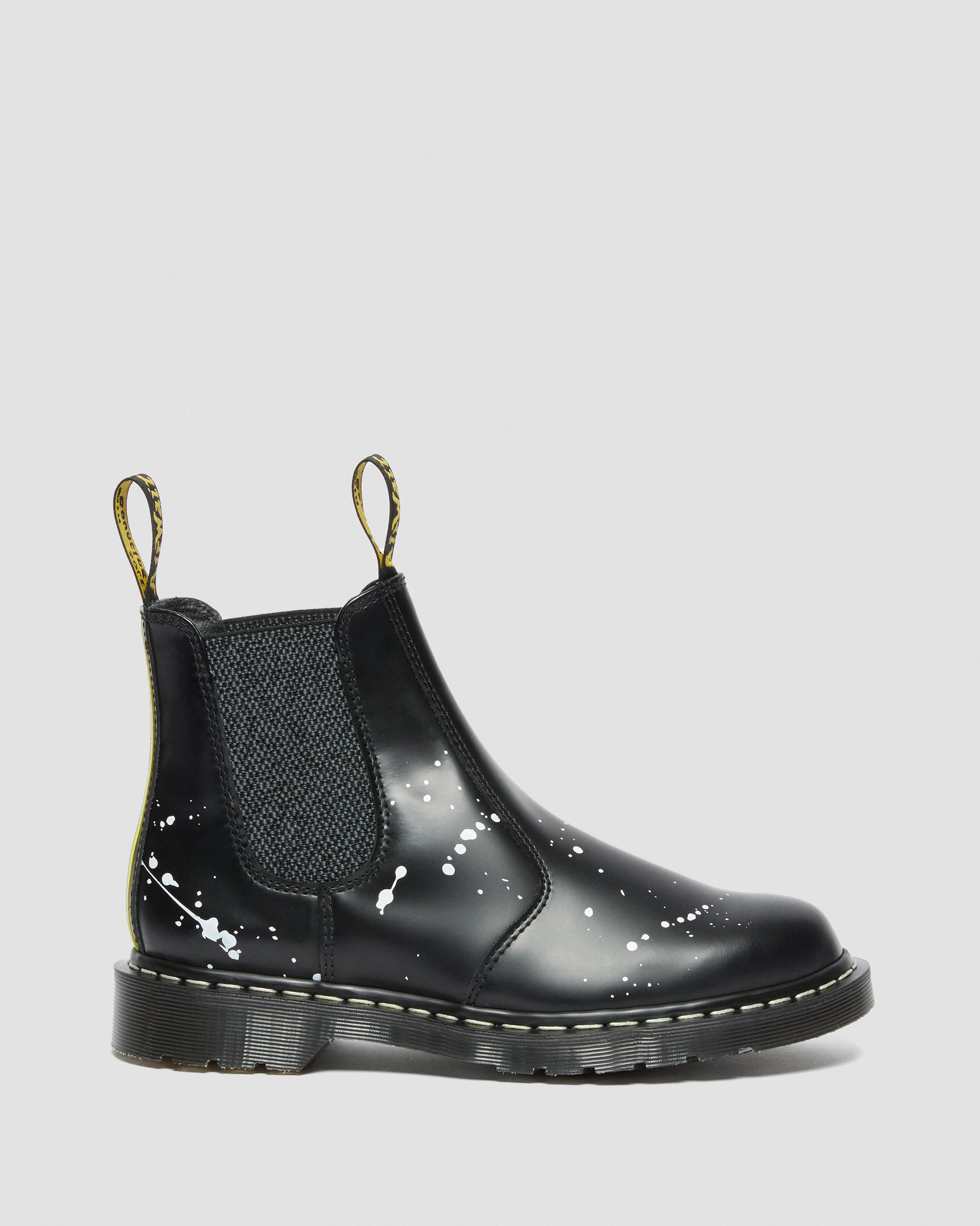 2976 Neighborhood Smooth Leather Chelsea Boots in BLACK+WHITE | Dr