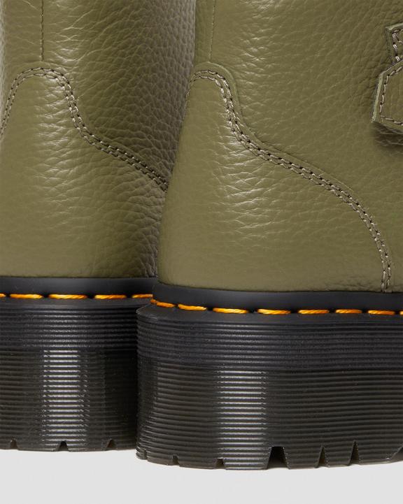 Devon Flower Buckle Leather Platform Boots Devon plattformskängor i Milled Nappa-läder med blomspänne Dr. Martens