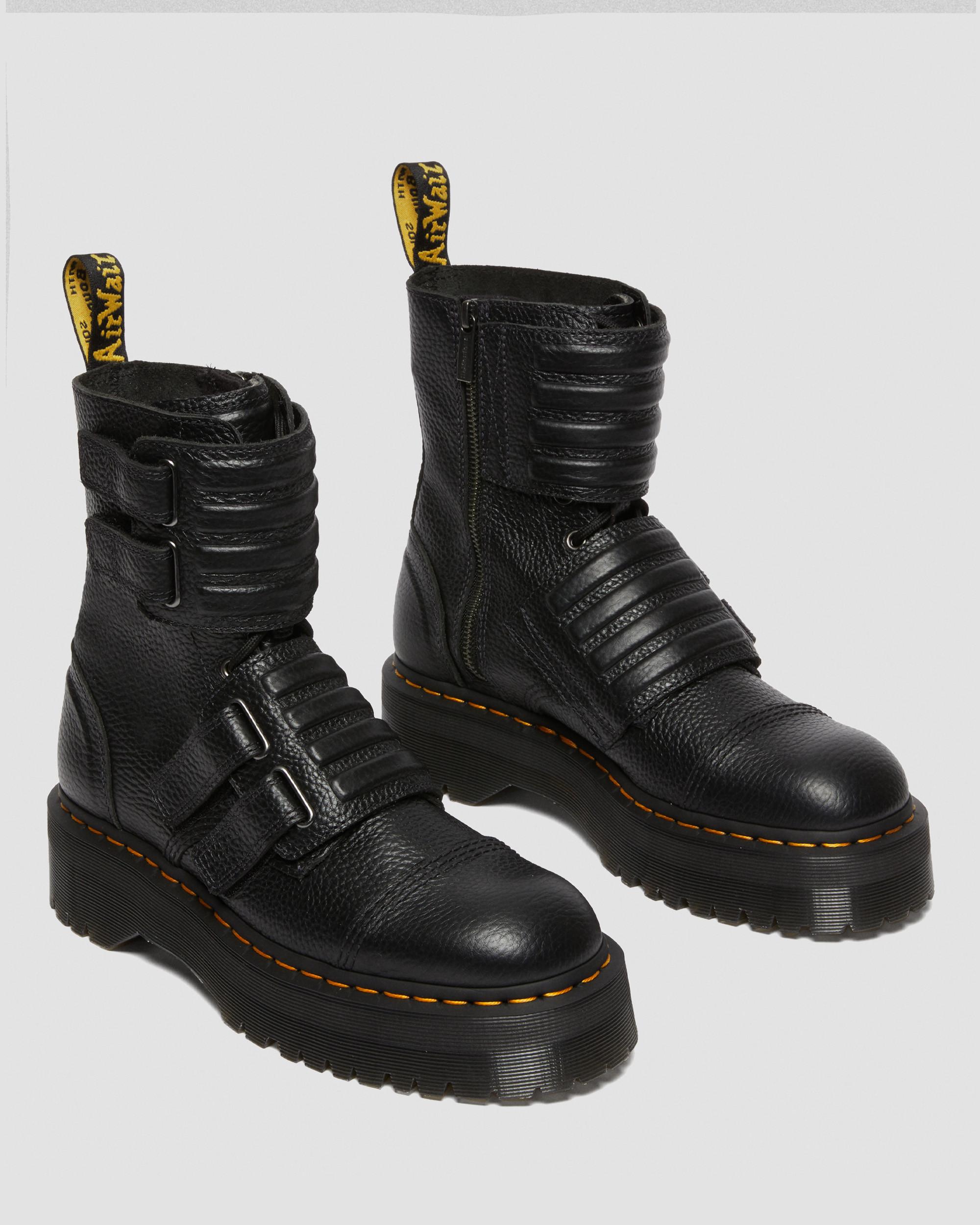 Axxel Leather BootsAxxel Leather Boots Dr. Martens