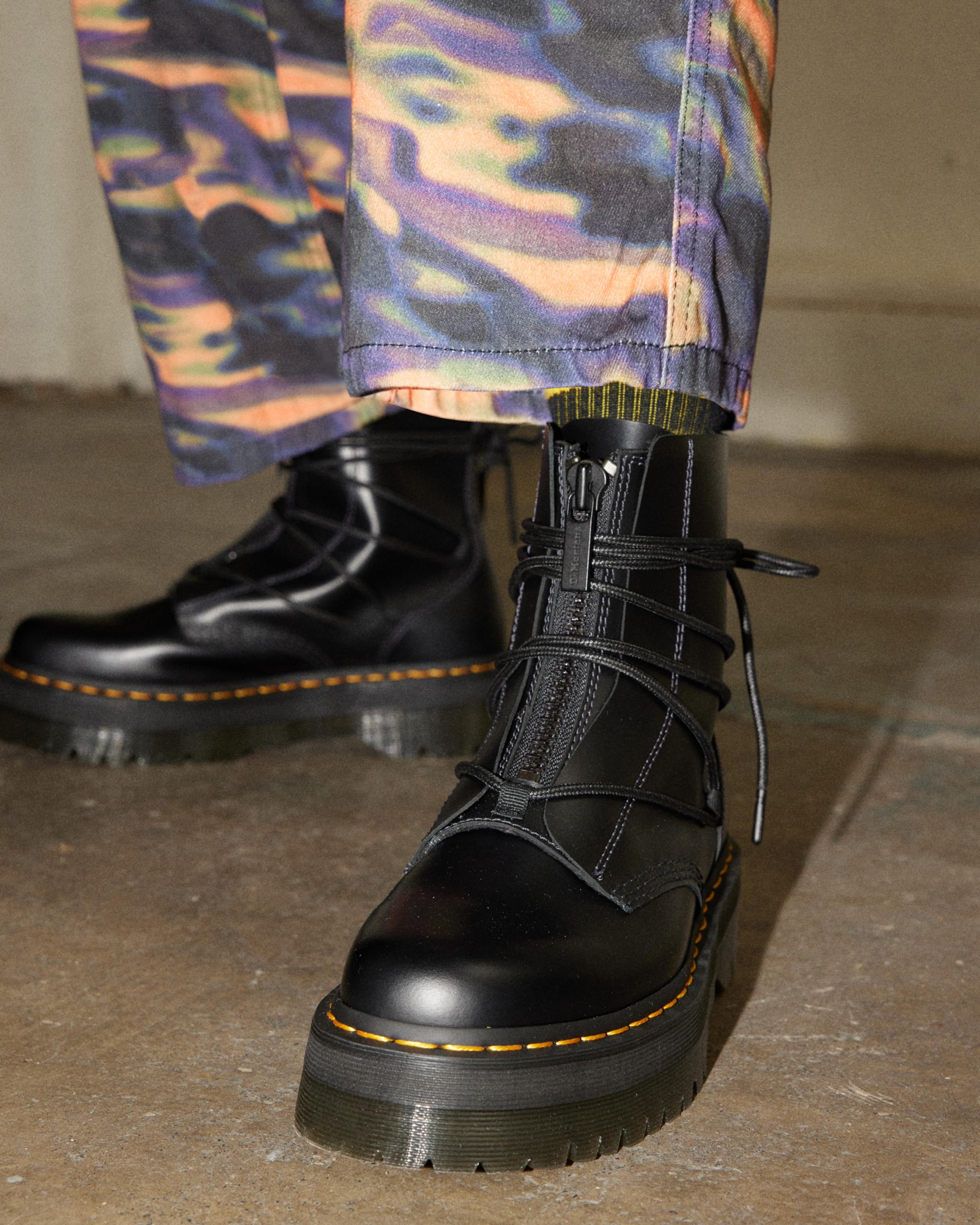 Jarrick II Laced Leather Platform Boots in Black | Dr. Martens