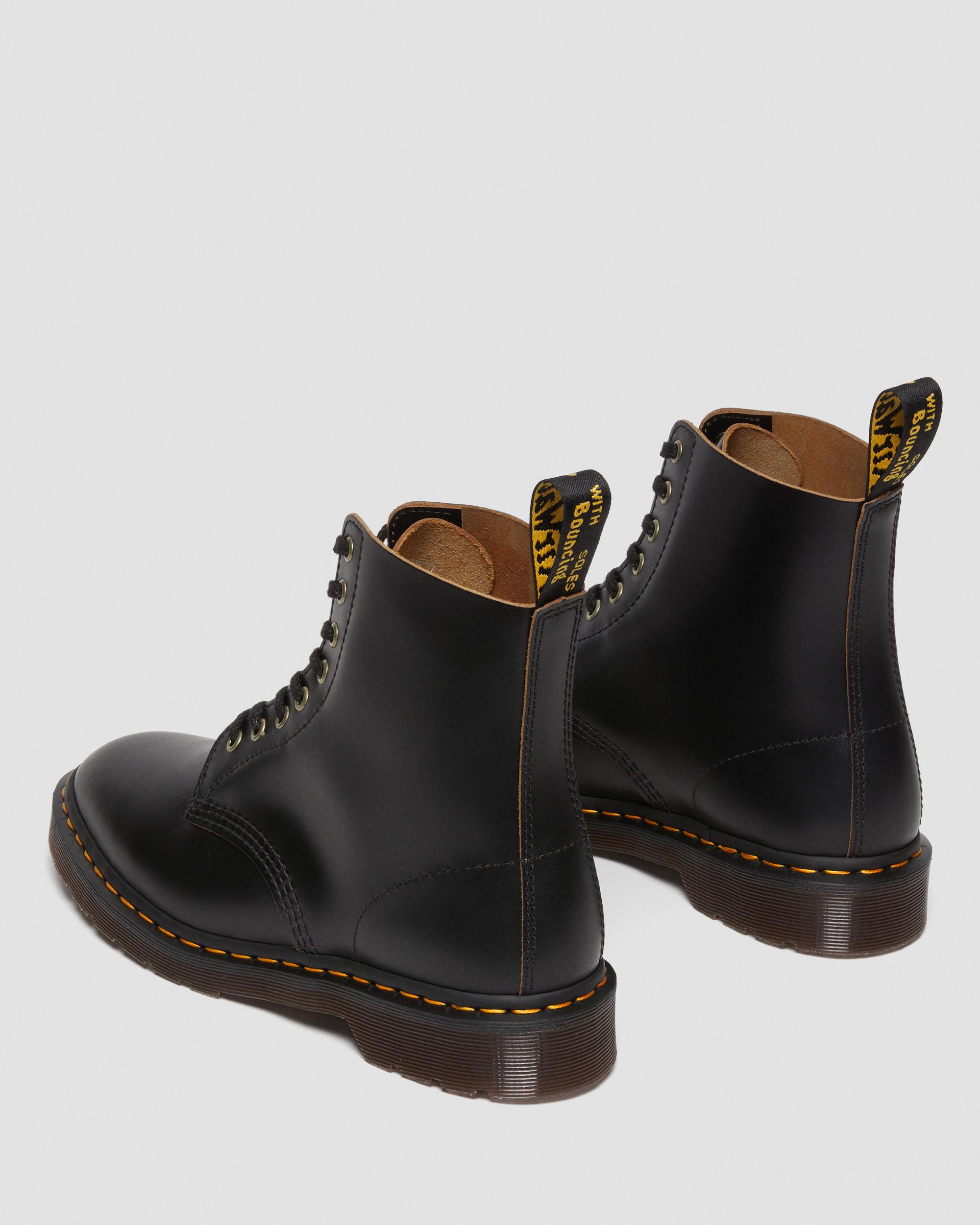 Smiths Vintage Smooth Leather Boots in Black