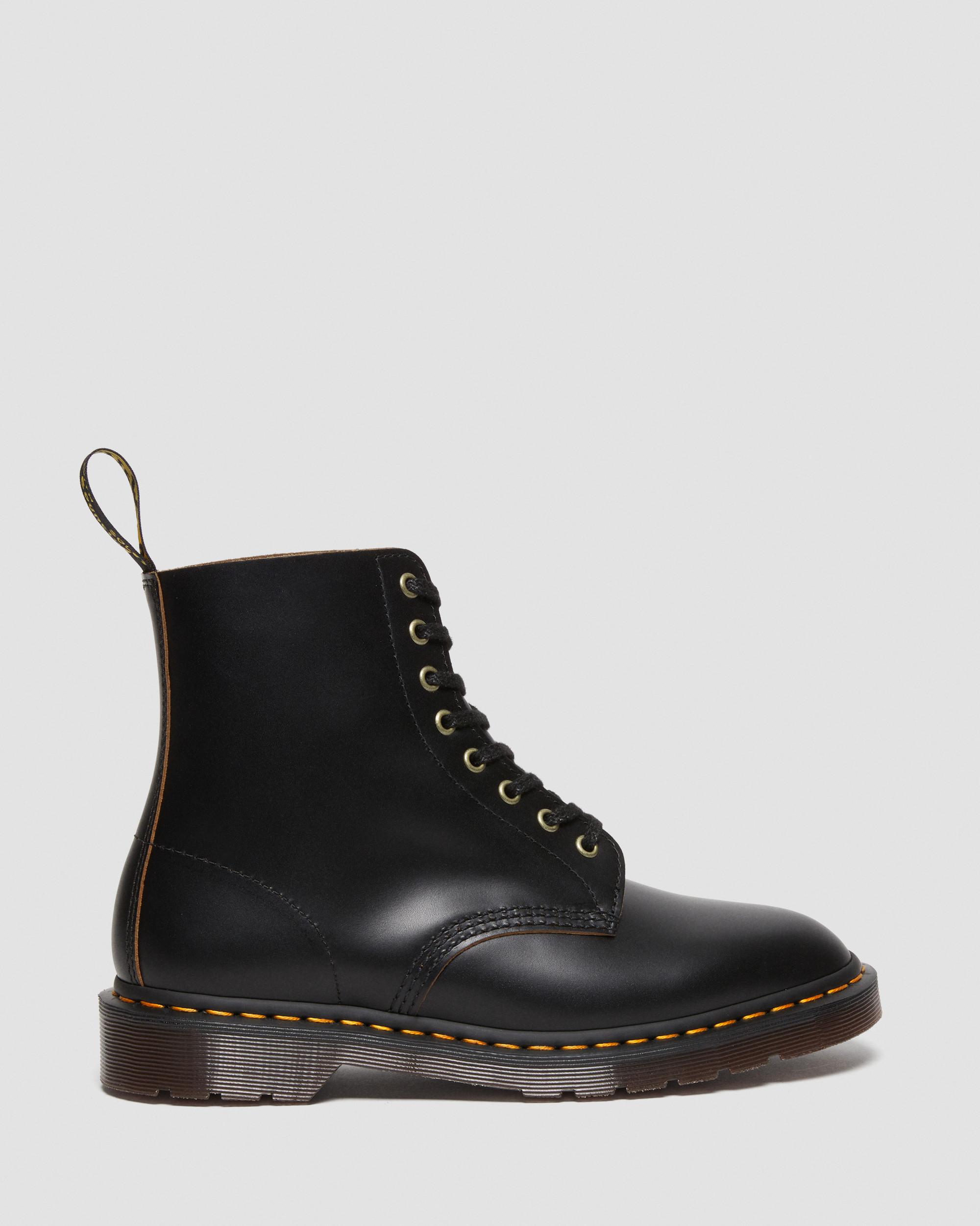 Smiths Vintage Smooth Leather Boots in Black | Dr. Martens