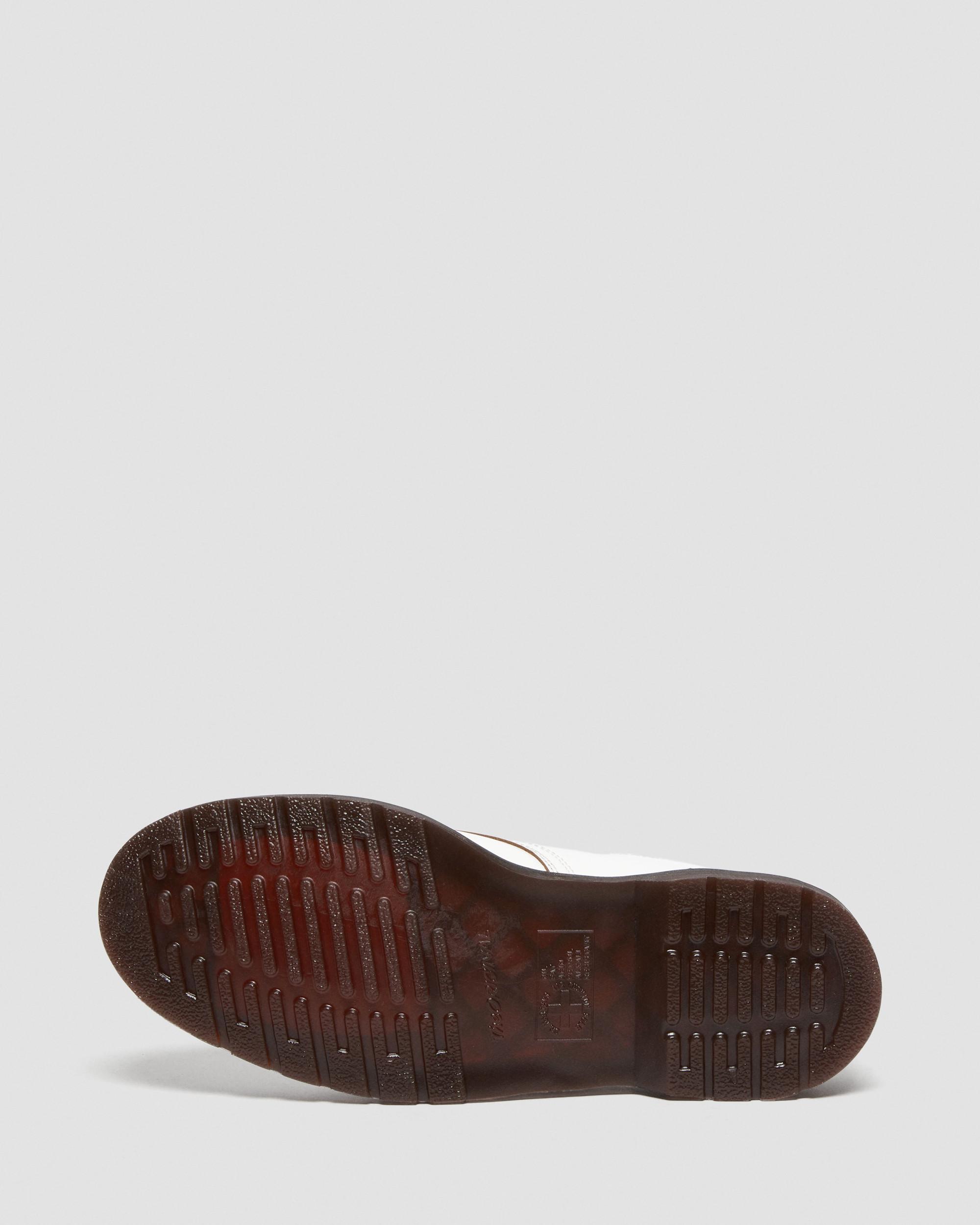2046 Vintage Smooth Leather Shoes in WHITE | Dr. Martens™