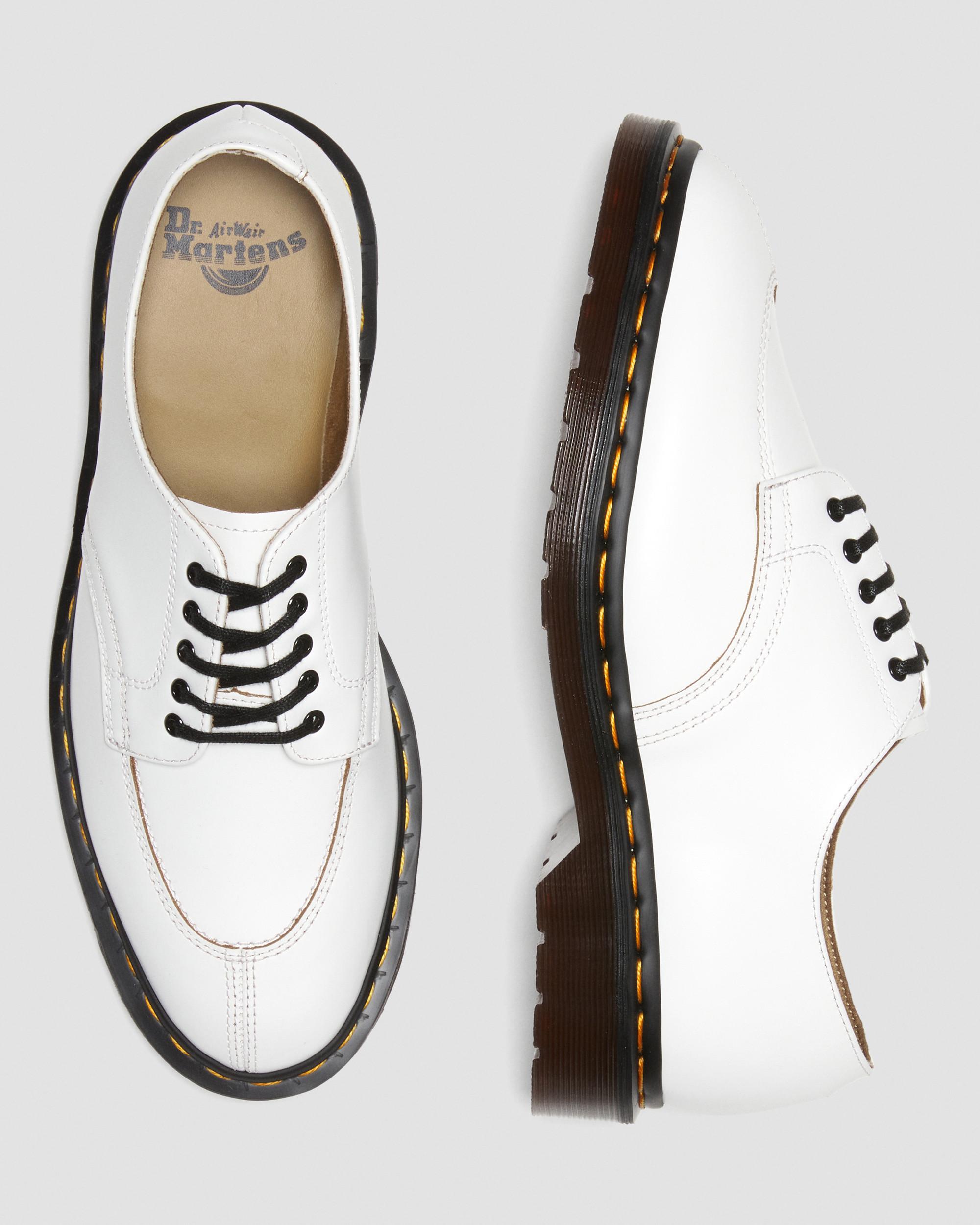 2046 Vintage Smooth Leather Oxford ShoesScarpe di pelle Smooth 2046 vintage Dr. Martens