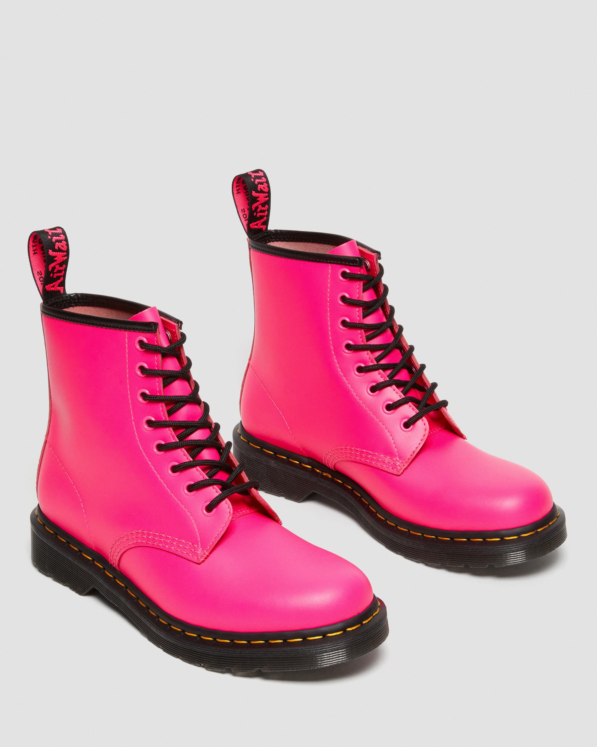 Dr. Martens 14ホール ブーツ ピンク 1460 Smooth Leather Lace Up Boots in PINK | Dr. Martens™