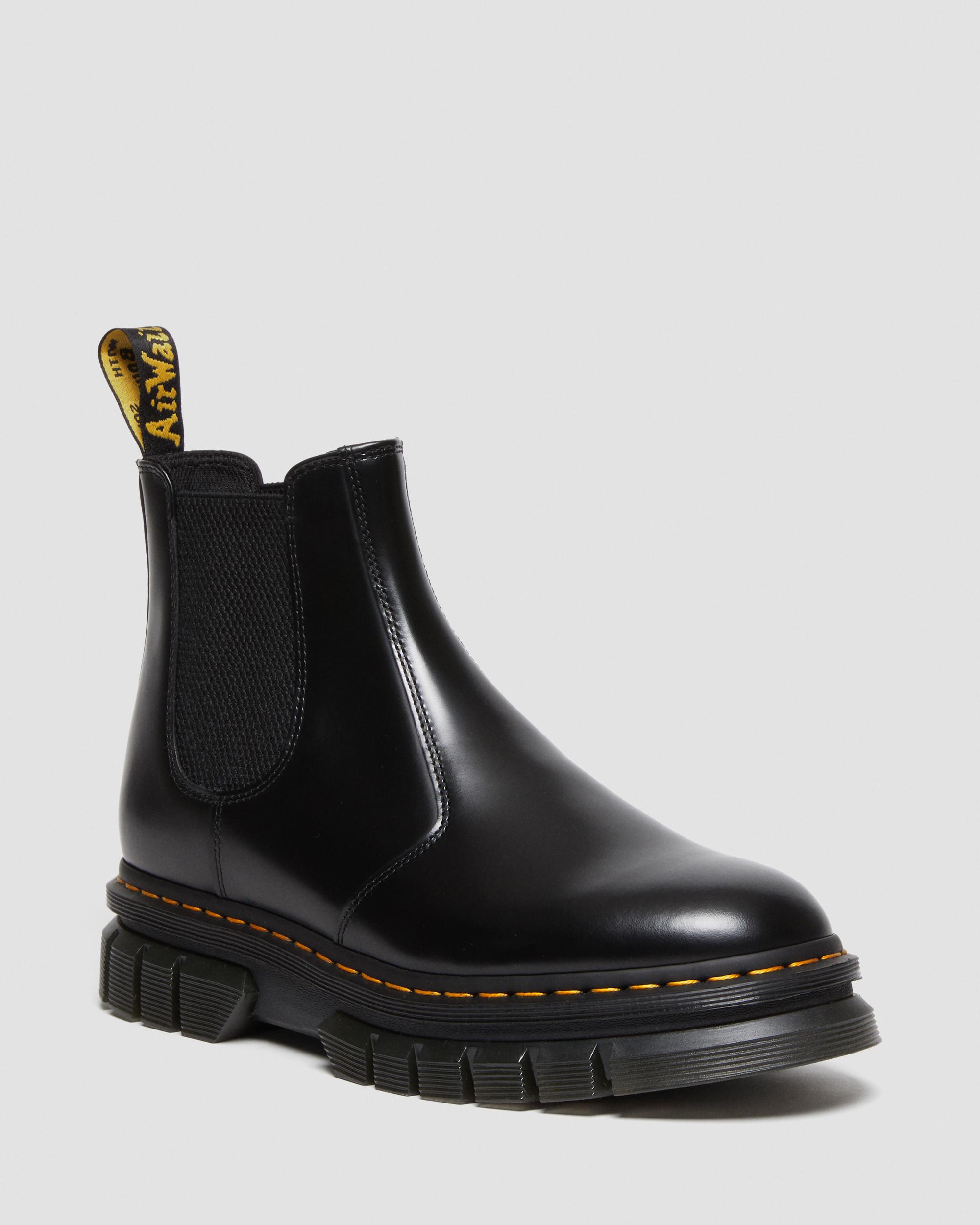 Rikard Polished Smooth Leather Chelsea Boots in Black | Dr. Martens