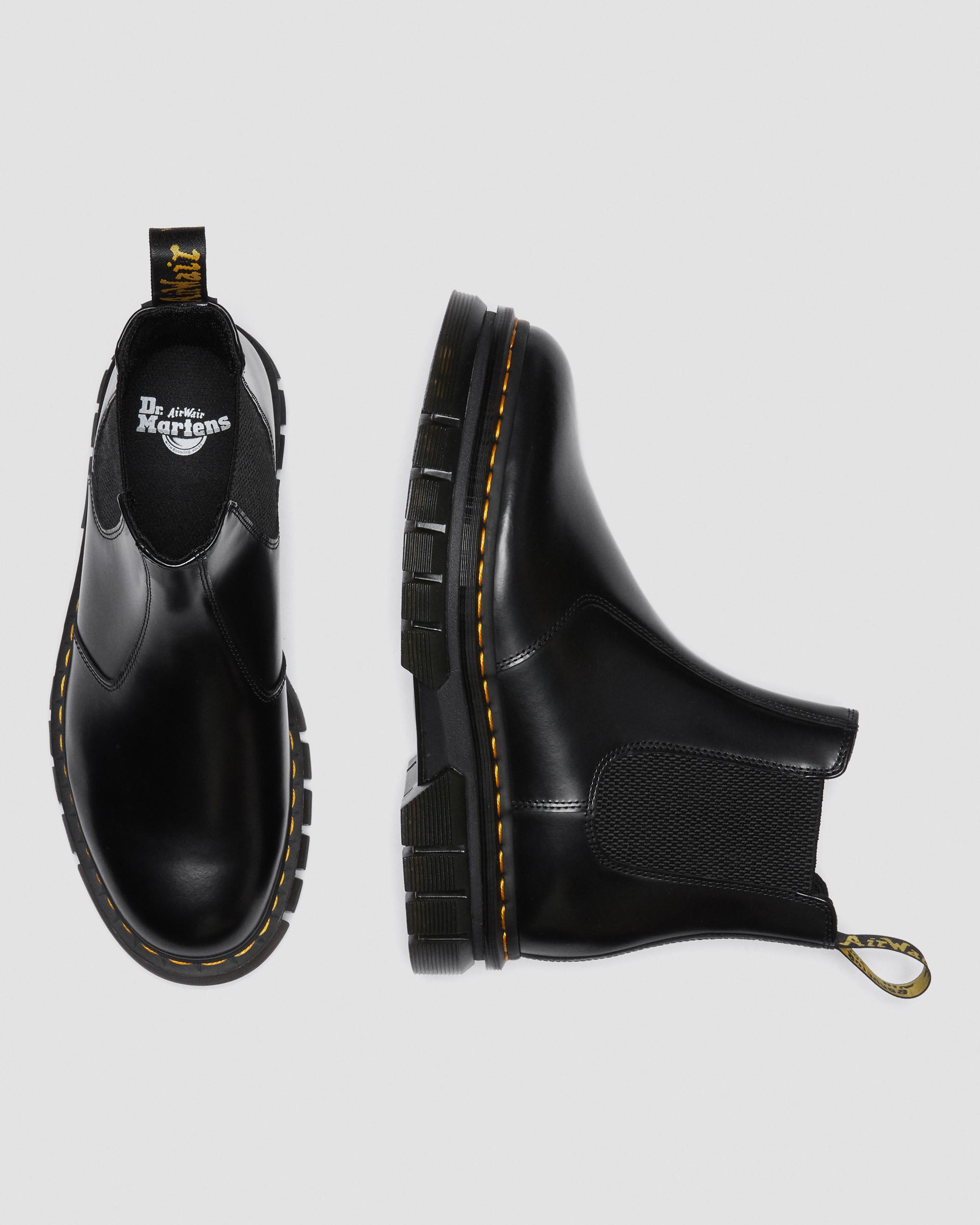 Rikard Polished Smooth Leather Chelsea Boots | Dr. Martens ReWair