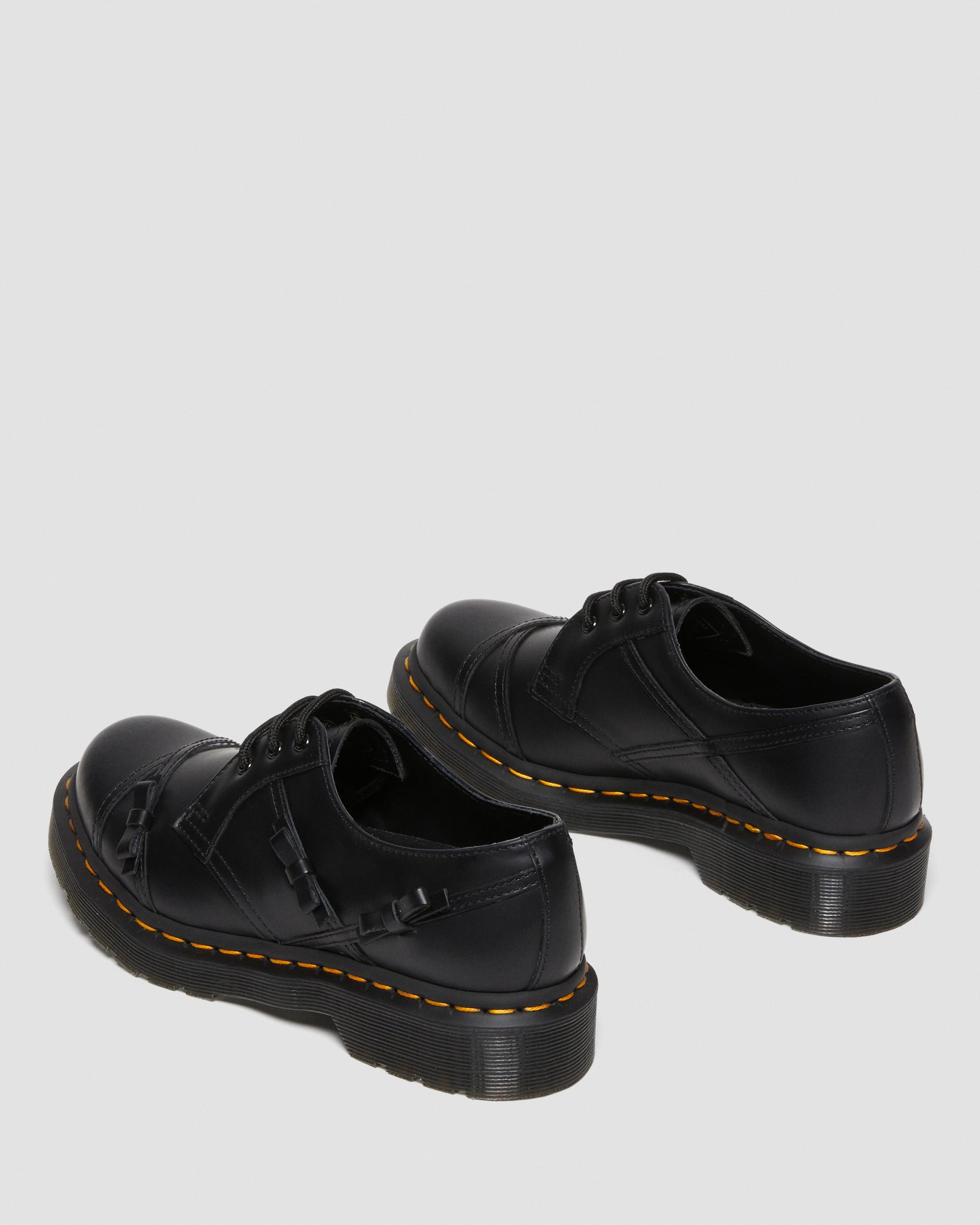 1461 Women's Bow Smooth Leather Oxford Shoes in BLACK | Dr. Martens™