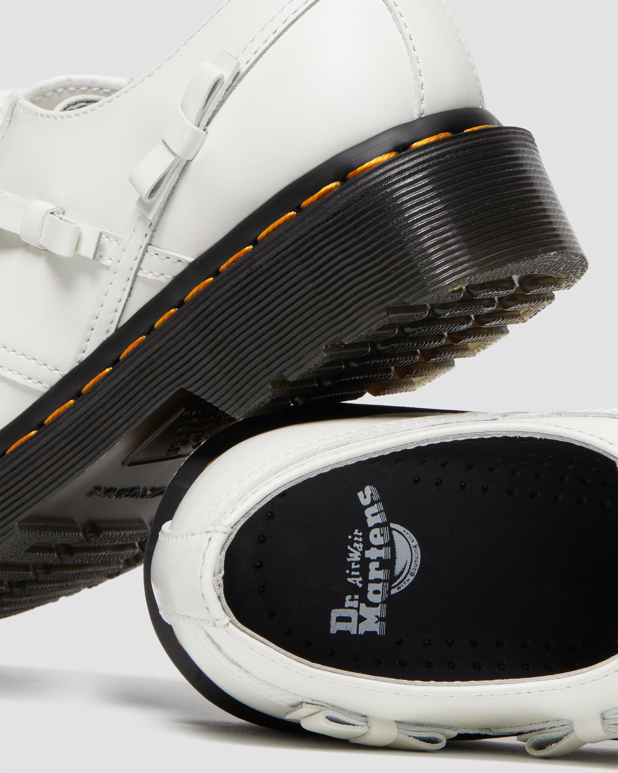 1461 Women's Bow Smooth Leather Oxford Shoes in WHITE | Dr. Martens™