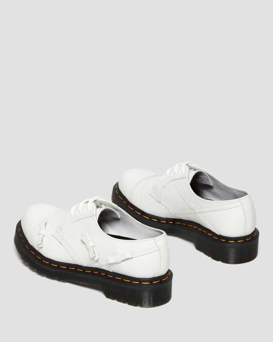 1461 Women's Bow Smooth Leather Oxford Shoes1461 Women's Bow Smooth Leather Oxford Shoes Dr. Martens
