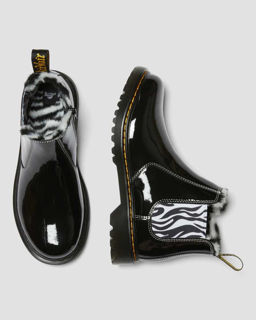 2976 Leonore J Black de charolJunior 2976 Leonore Patent Leather Chelsea Boots Dr. Martens