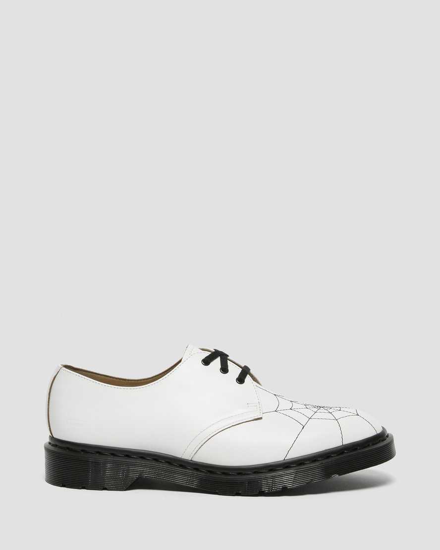 1461 Supreme Web Vintage Smooth Leather Shoes1461 Supreme Web Vintage Smooth Leather Shoes Dr. Martens