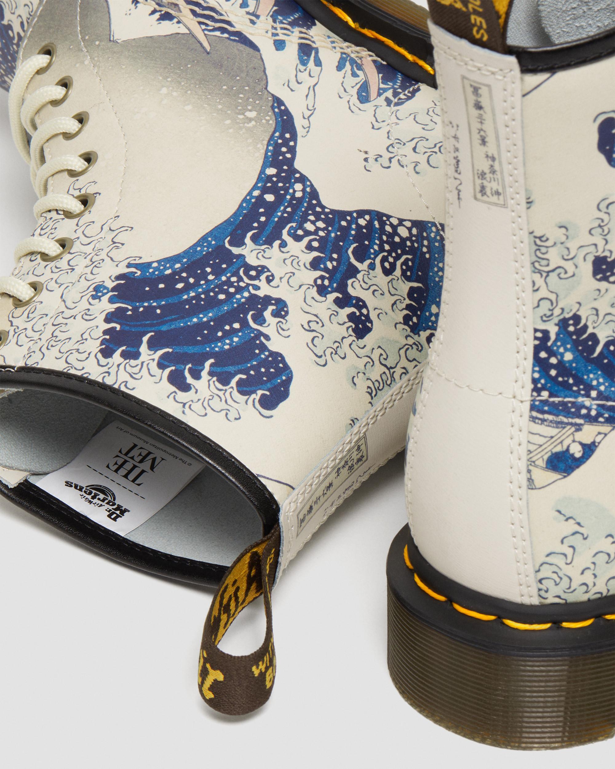 The Met 1460 The Great Wave Leather Boots