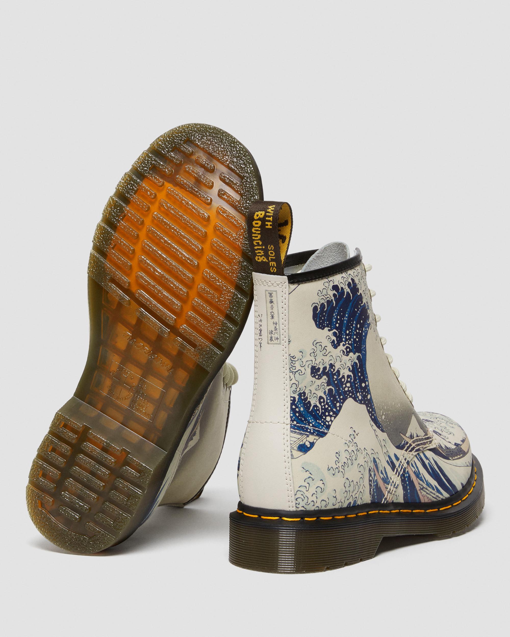 The Met 1460 The Great Wave Leather Boots