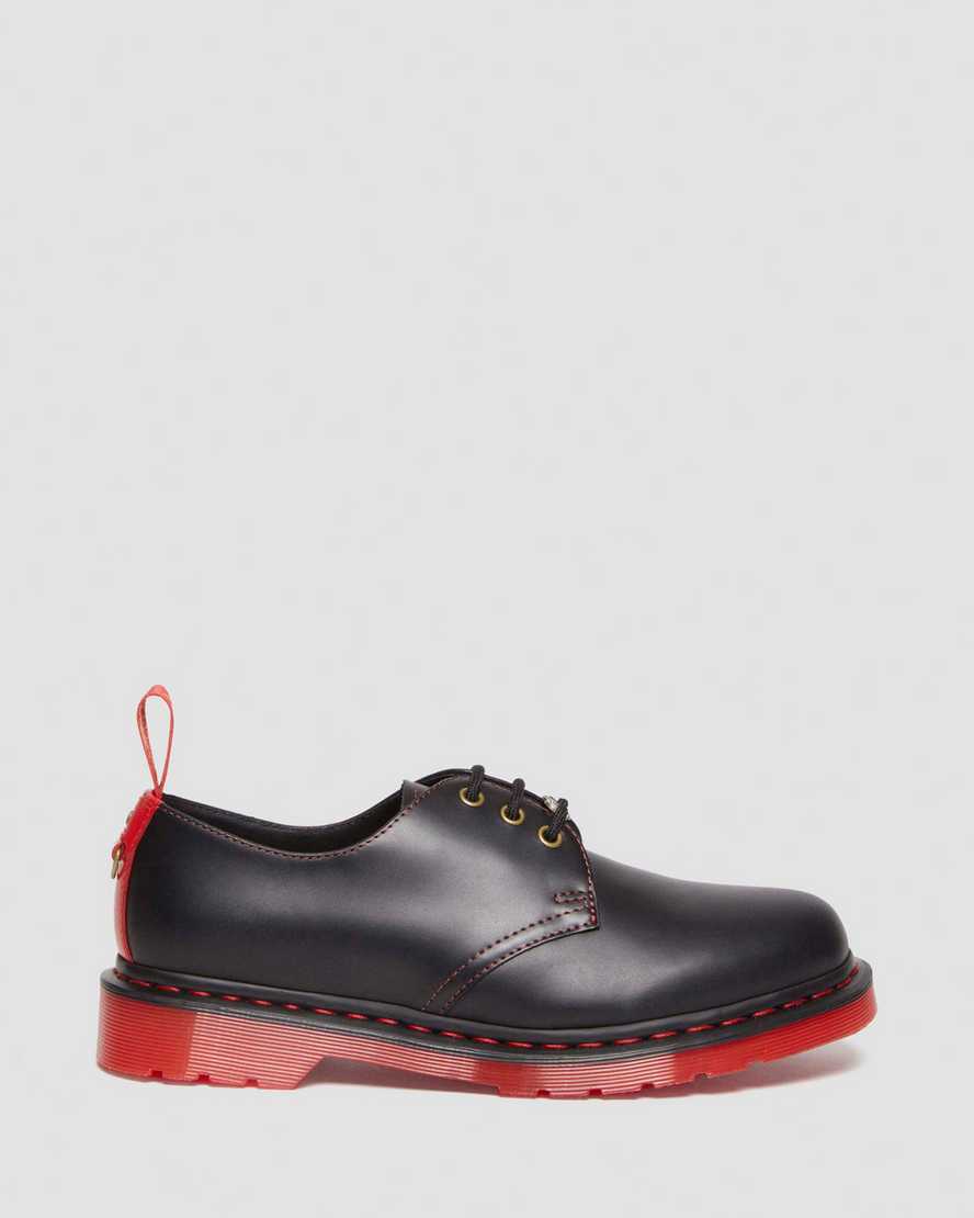 Chaussures 1461 Year of the Rabbit en cuir Smooth en rouge/noirChaussures 1461 Year of the Rabbit en cuir Smooth Dr. Martens