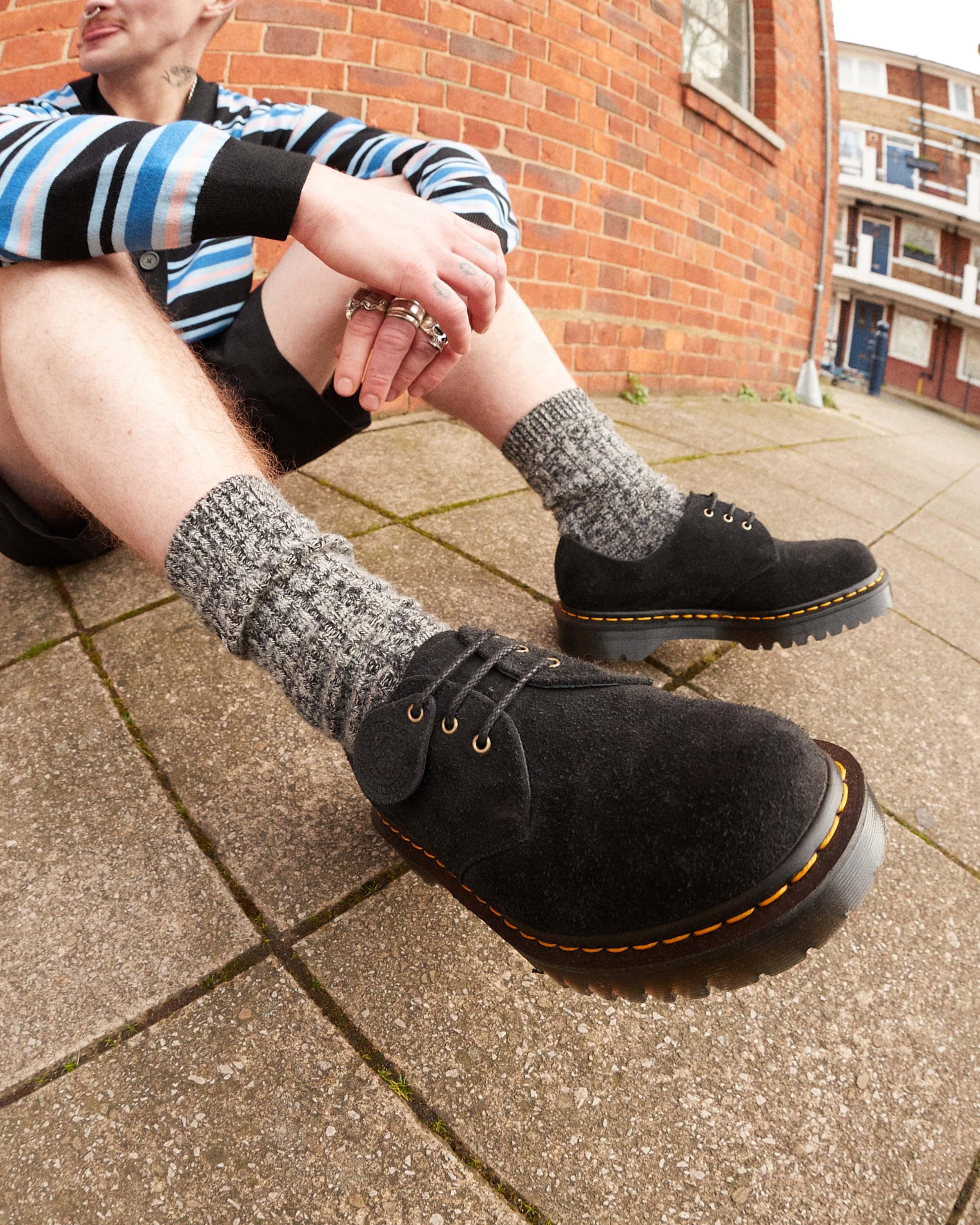 AIRWAIR in {{color}} | Dr. Martens™
