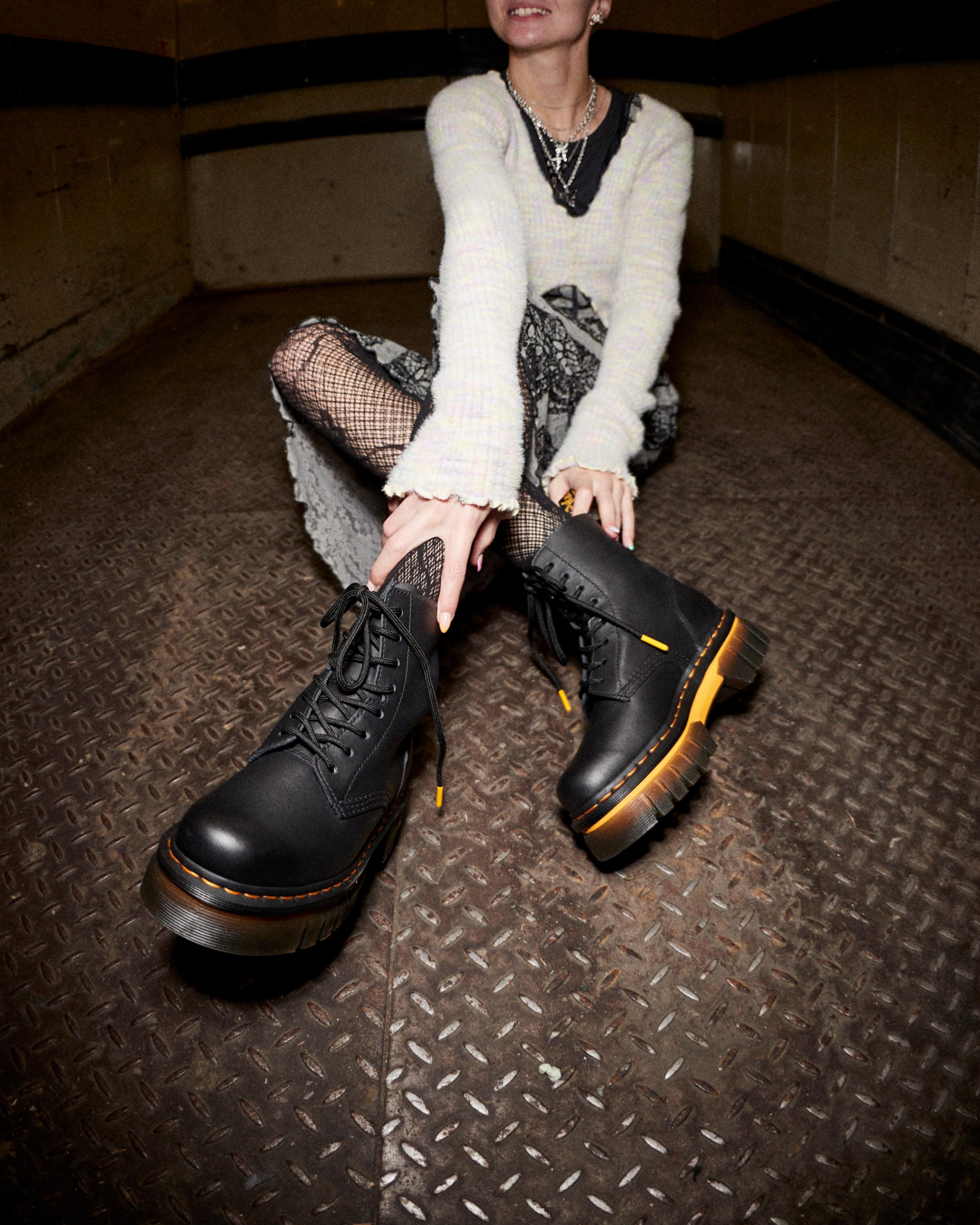 Audrick Contrast Sole Leather Platform Ankle Boots in {{color