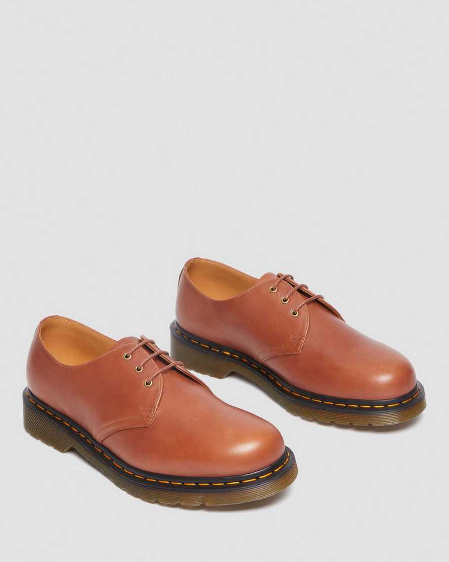 1461 Carrara Leather Oxford Shoes1461 Carrara Leather Oxford Shoes Dr. Martens