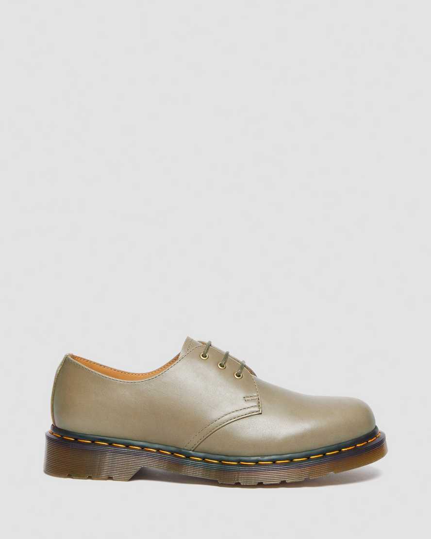 1461 Carrara Leather Oxford Shoes1461 Carrara Leather Oxford Shoes Dr. Martens