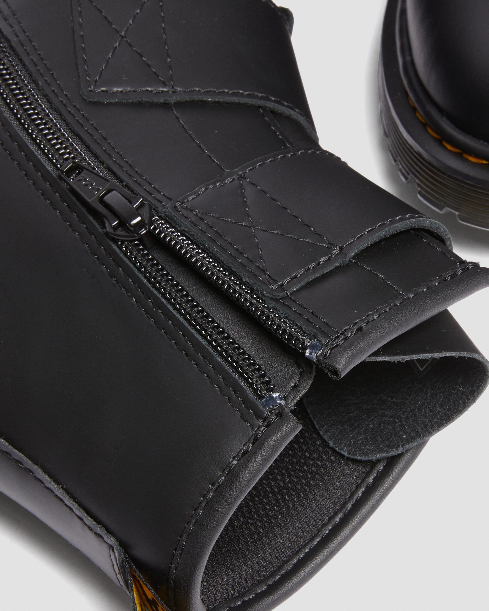 AIRWAIR in {{color}} | Dr. Martens™