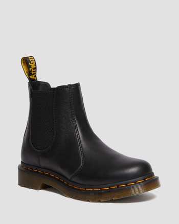 2976 Virginia Leather Chelsea Boots