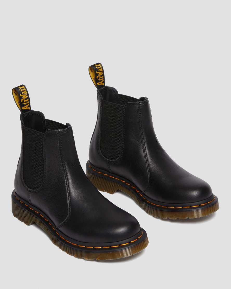 2976 Virginia Leather Chelsea Boots Black2976 Virginia Leather Chelsea -bootsit Dr. Martens