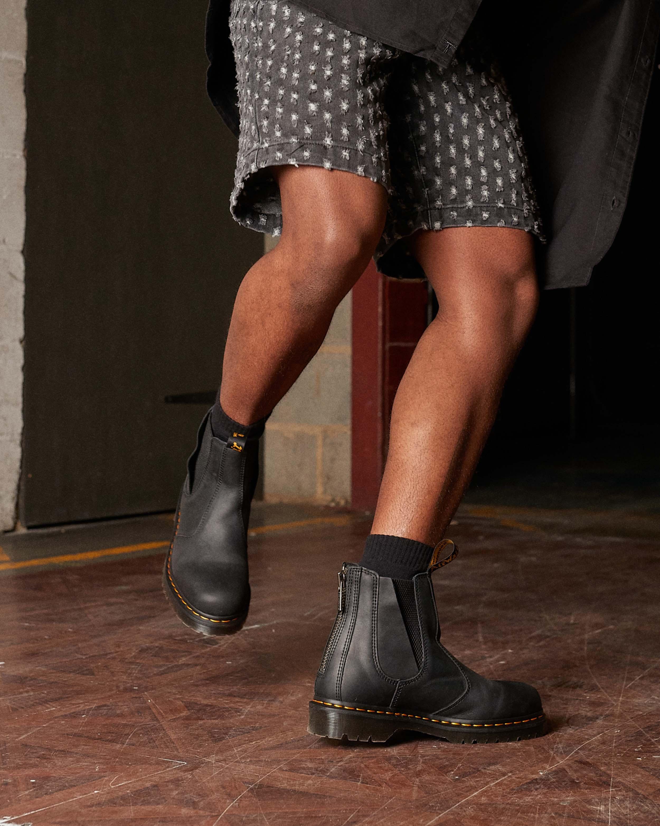 2976 Alternative Full Grain Leather Chelsea Boots in {{color