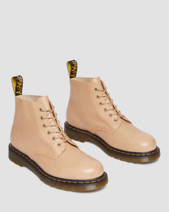 101 Unbound Carrara Leather Ankle Boots101 Unbound Carrara Leather Ankle Boots Dr. Martens