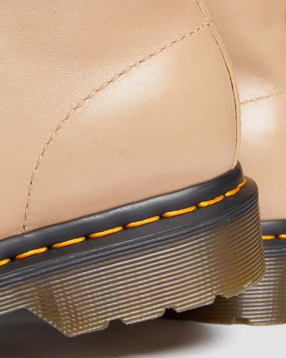 101 Unbound-ankelstøvler i Carrara-læder i101 Unbound-ankelstøvler i Carrara-læder Dr. Martens