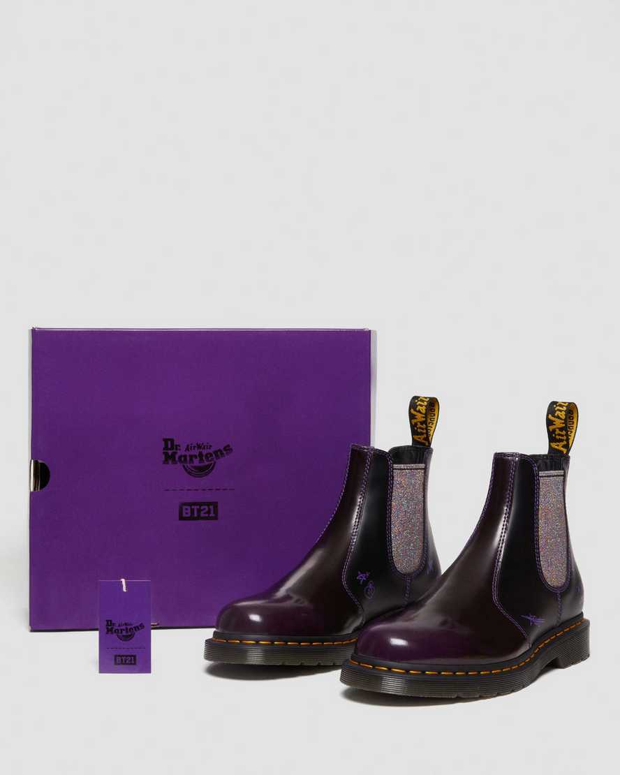 2976 BT21 Leather Chlesea Boots2976 BT21 Leather Chelsea Boots Dr. Martens