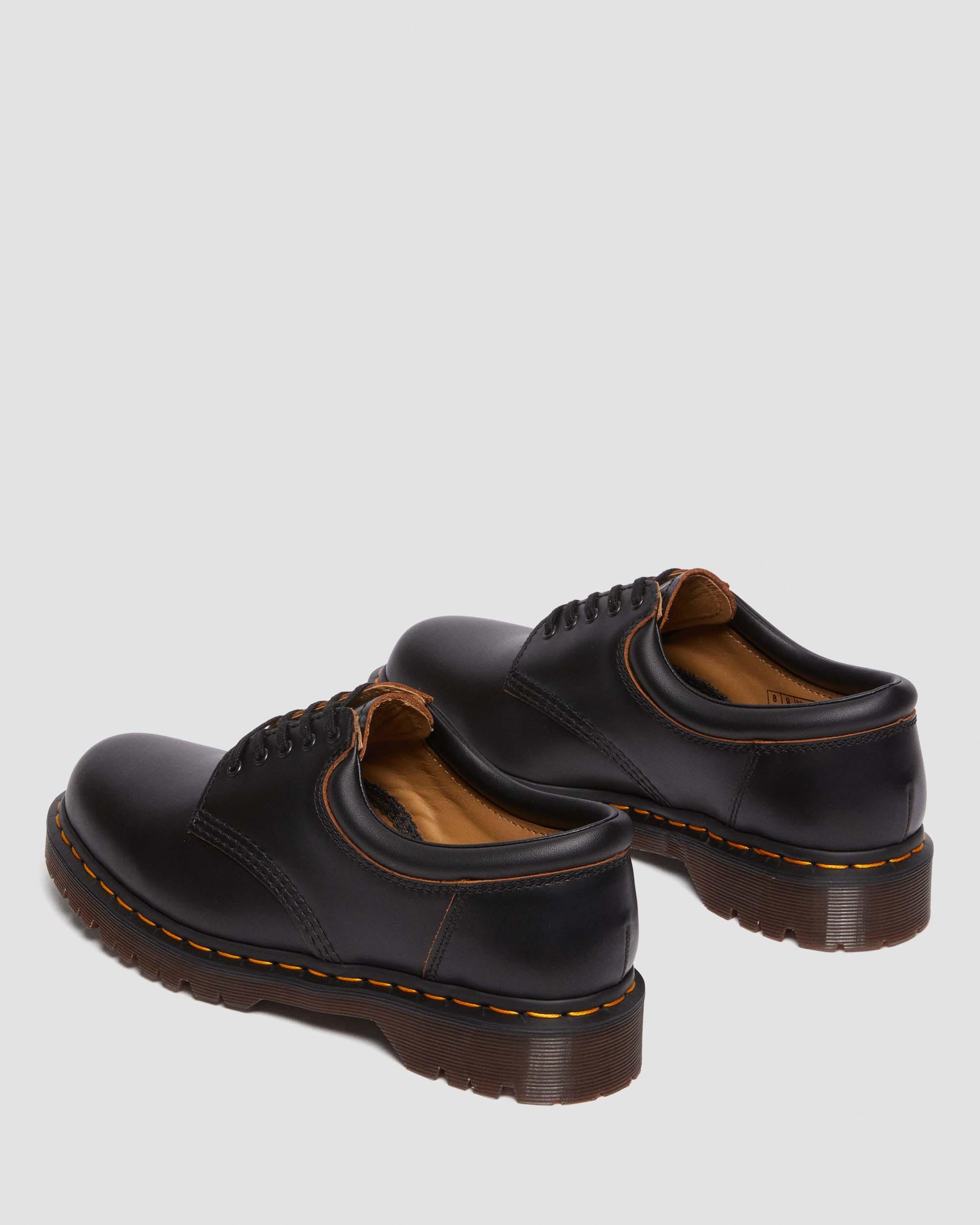 8053 Vintage Smooth Leather Oxford Shoes | Dr. Martens
