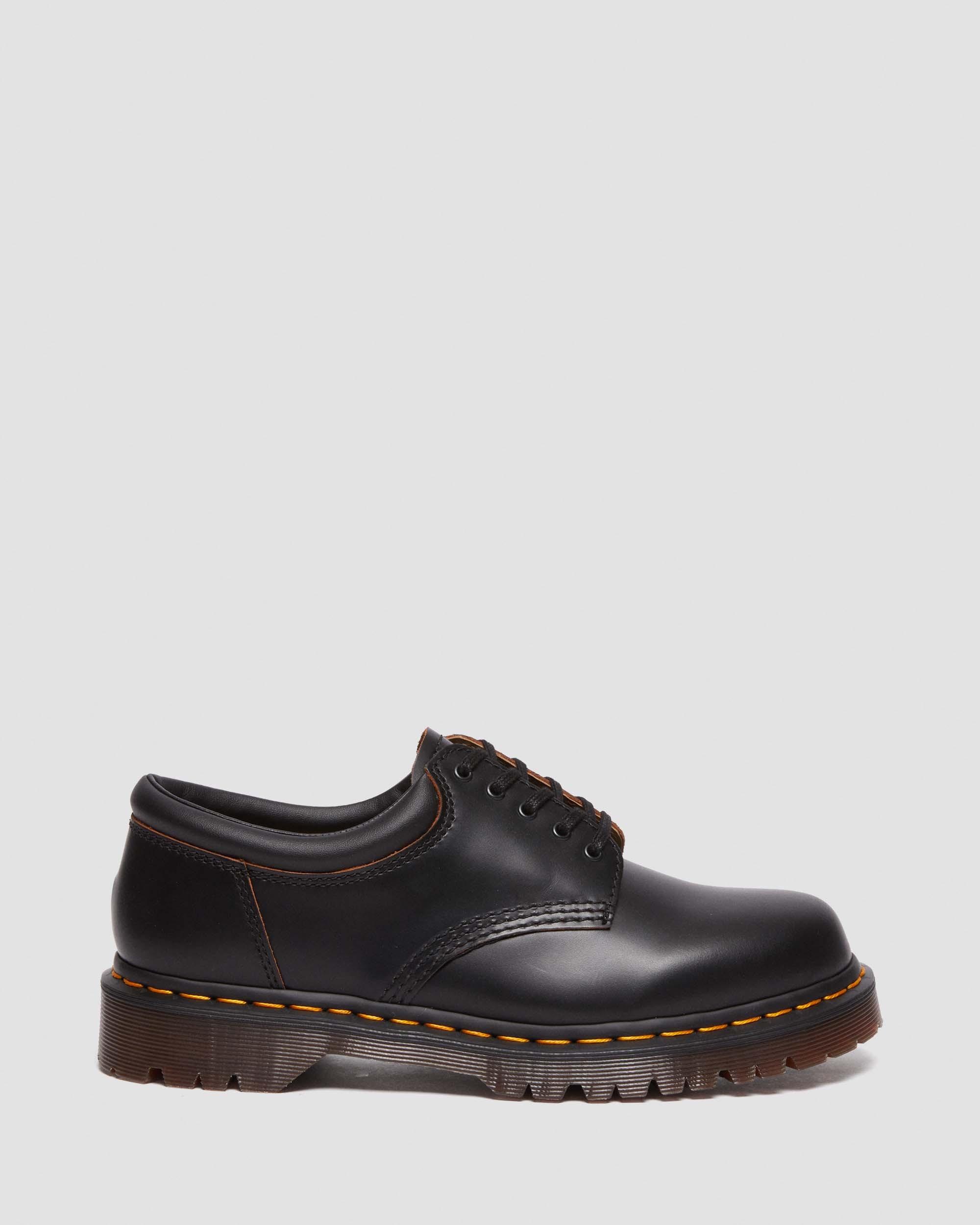 8053 Vintage Smooth Leather Oxford Shoes in Black | Dr. Martens