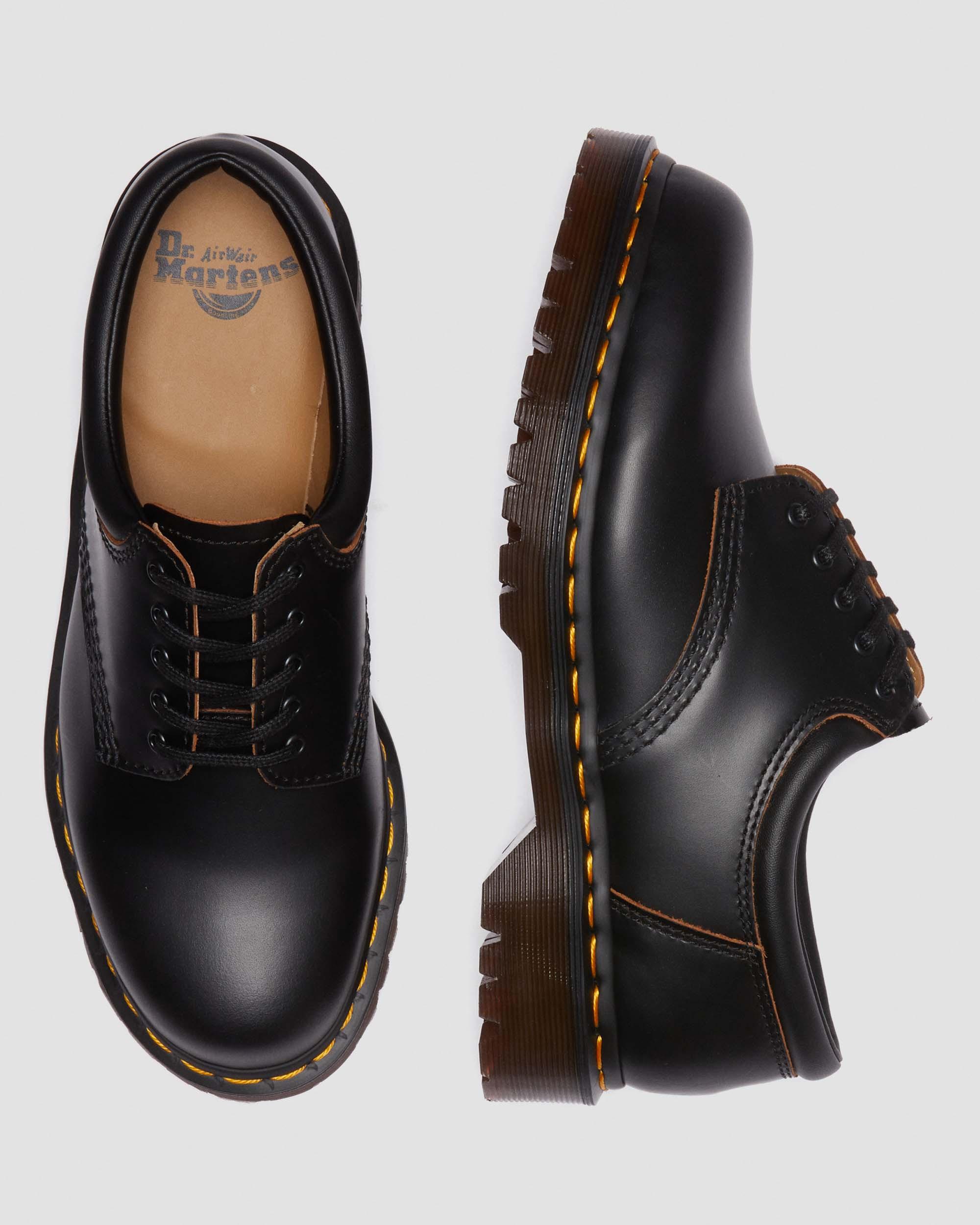 8053 Vintage Smooth Leather Shoes in BLACK | Dr. Martens™
