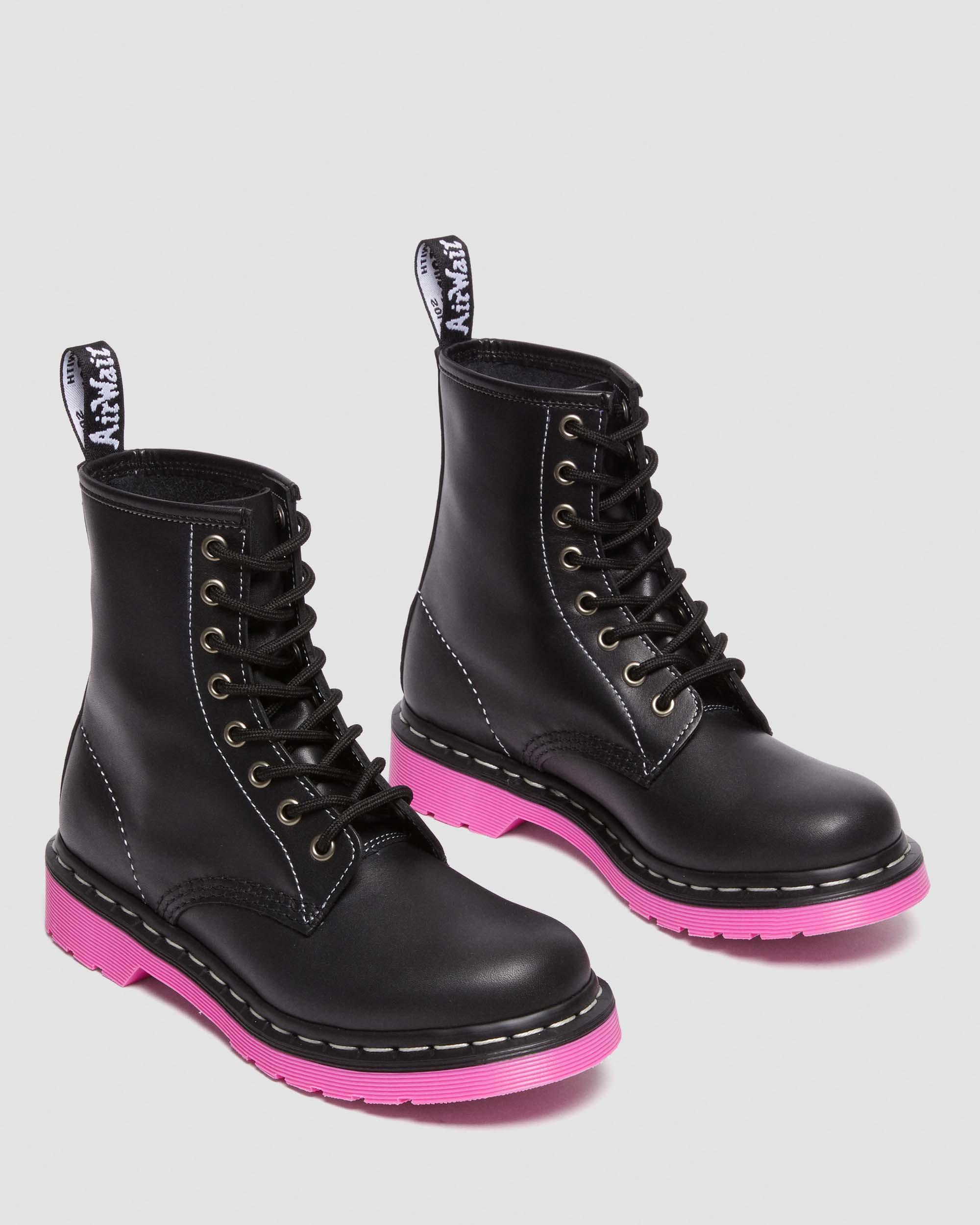 1460 Pink Sole Wanama Leather Jungle Zip Boots in BLACK | Dr. Martens™