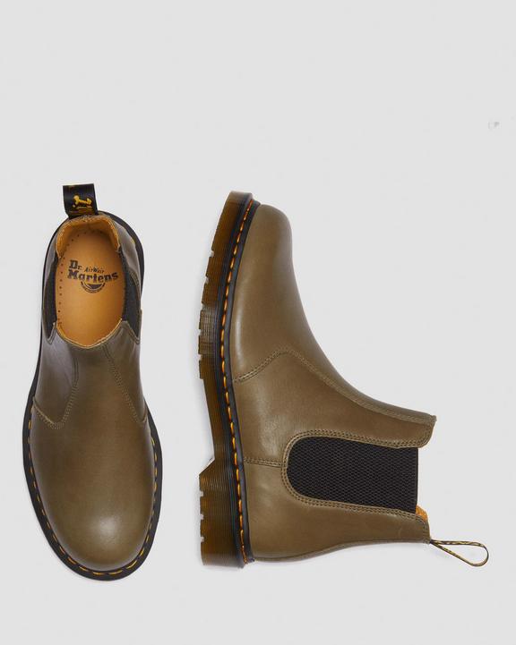 2976 Carrara Leather Chelsea Boots Olive2976 Carrara Leather Chelsea Boots Dr. Martens