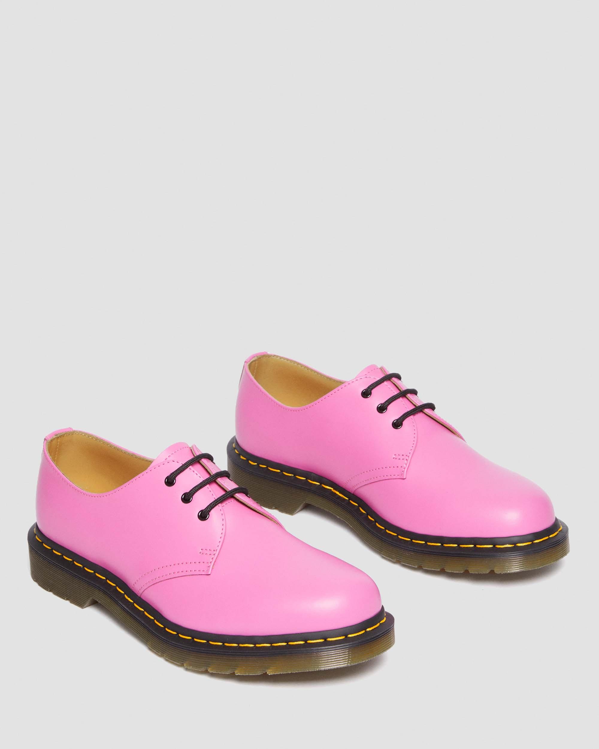 1461 Smooth Leather Oxford Shoes in Thrift Pink | Dr. Martens