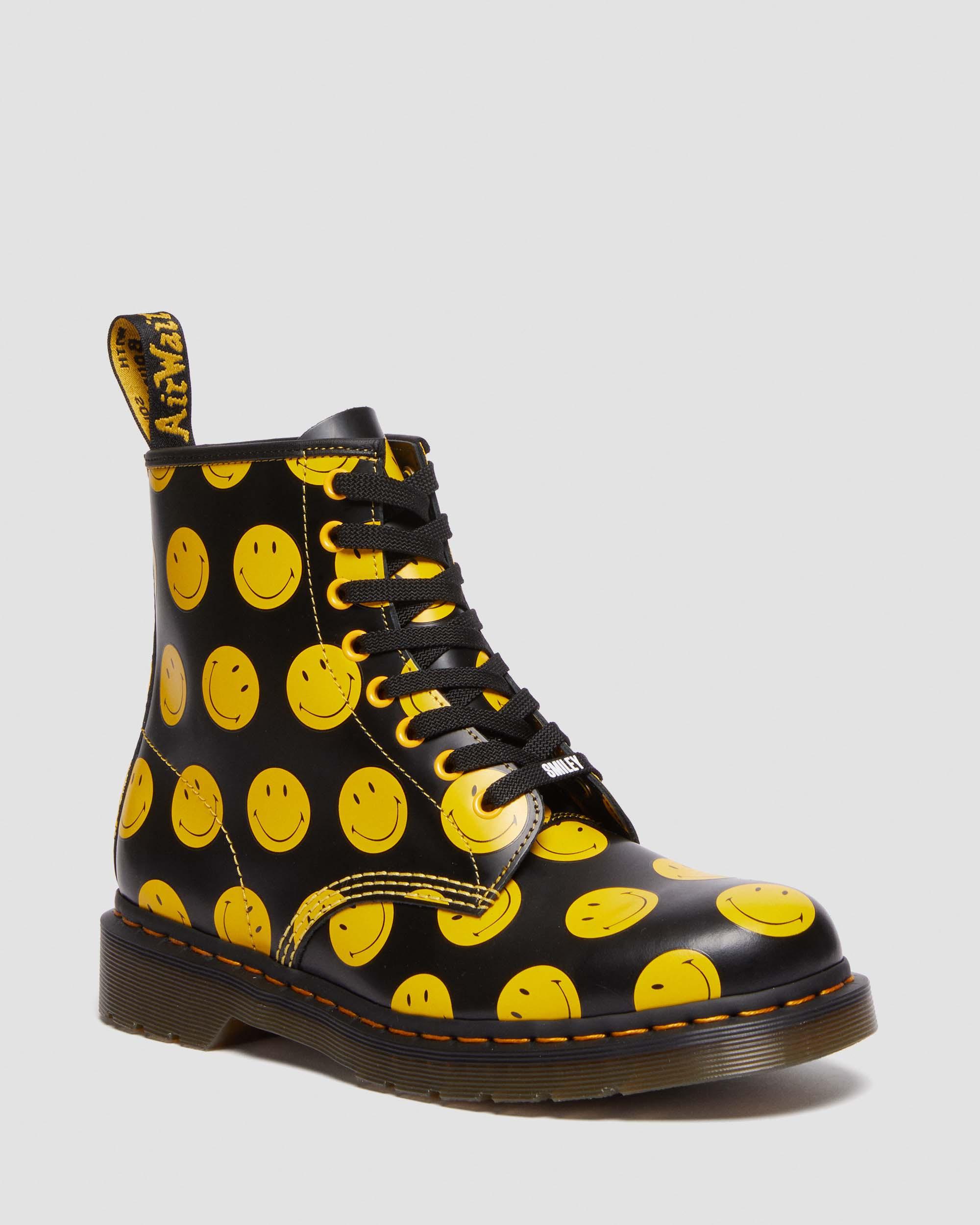 1460 Smiley® Smooth Leather Lace Up Boots in Black | Dr. Martens