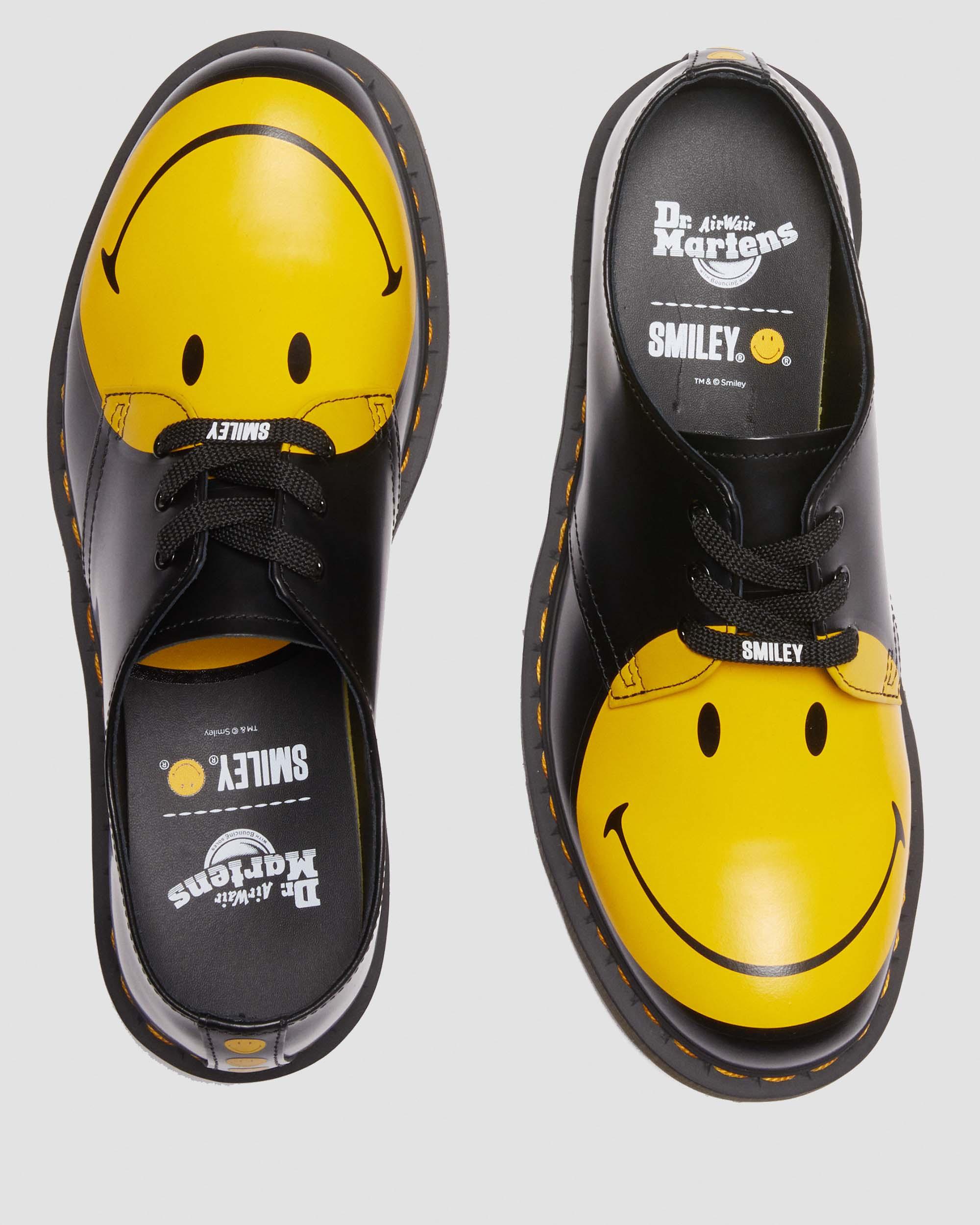 (HAPPYさん専用)Dr. Martens 1461 Smiley® Smooth Leather Oxford Shoes in {{color}} | Dr. Martens™