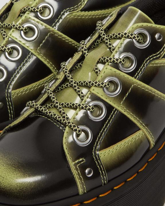 Max-platformsko i distressed læder med 5 snørehullerMax-platformsko i distressed læder med 5 snørehuller Dr. Martens