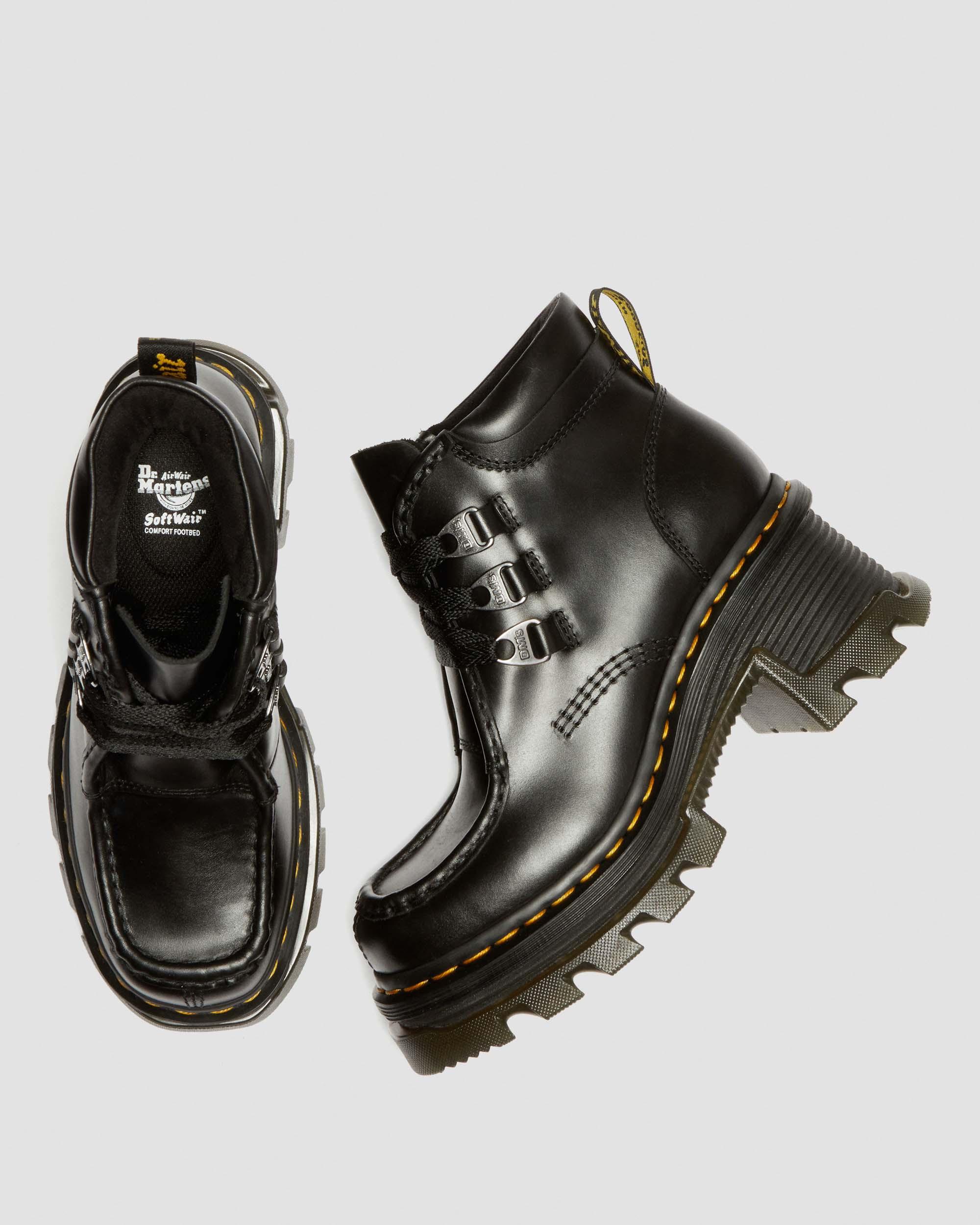 Corran 3-Eye Atlas Leather Heeled Boots | Dr. Martens ReWair