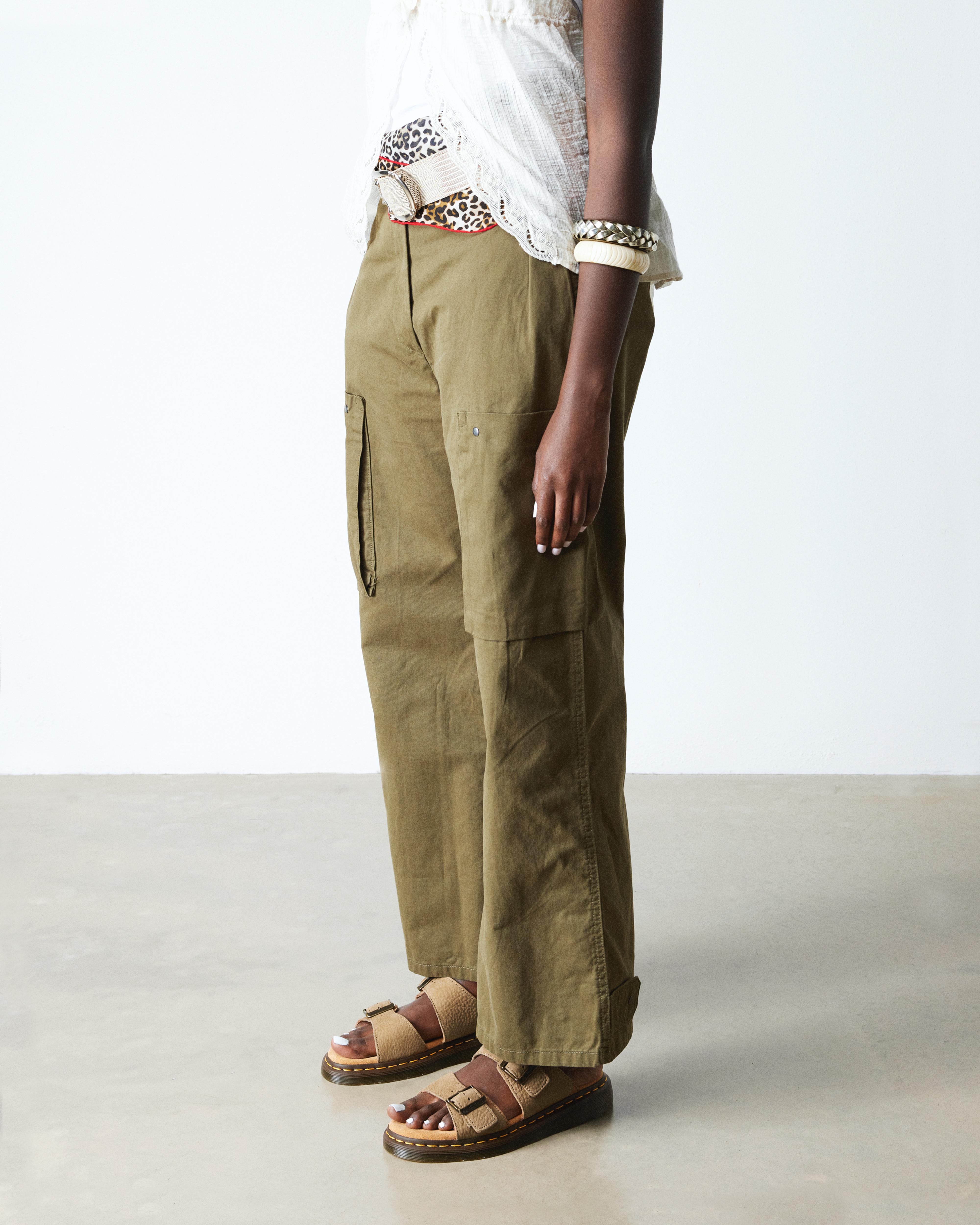 Sandalias Josef de piel nobuk con hebilla product image