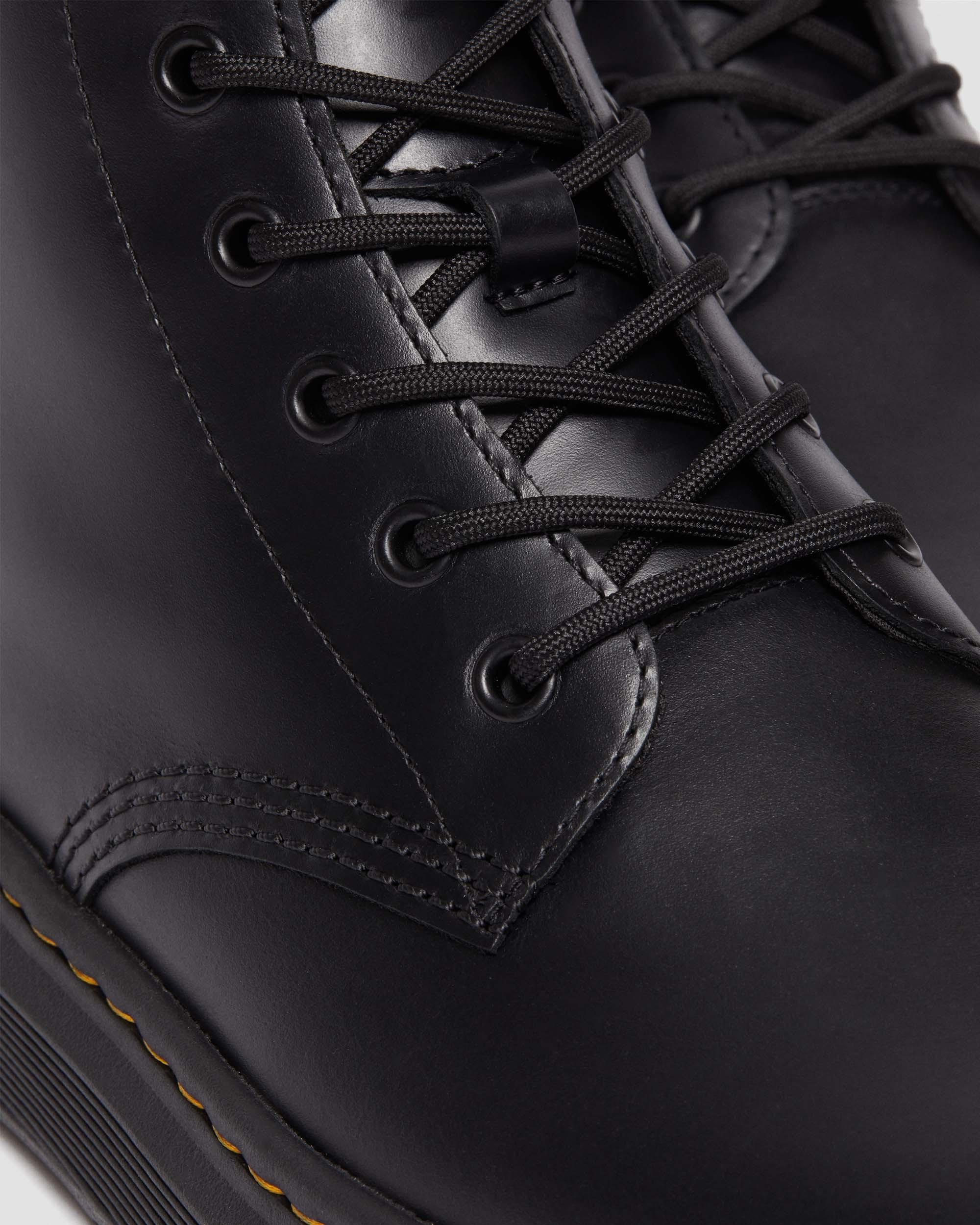 Crewson Chukka Lace Up Leather Boots in BLACK