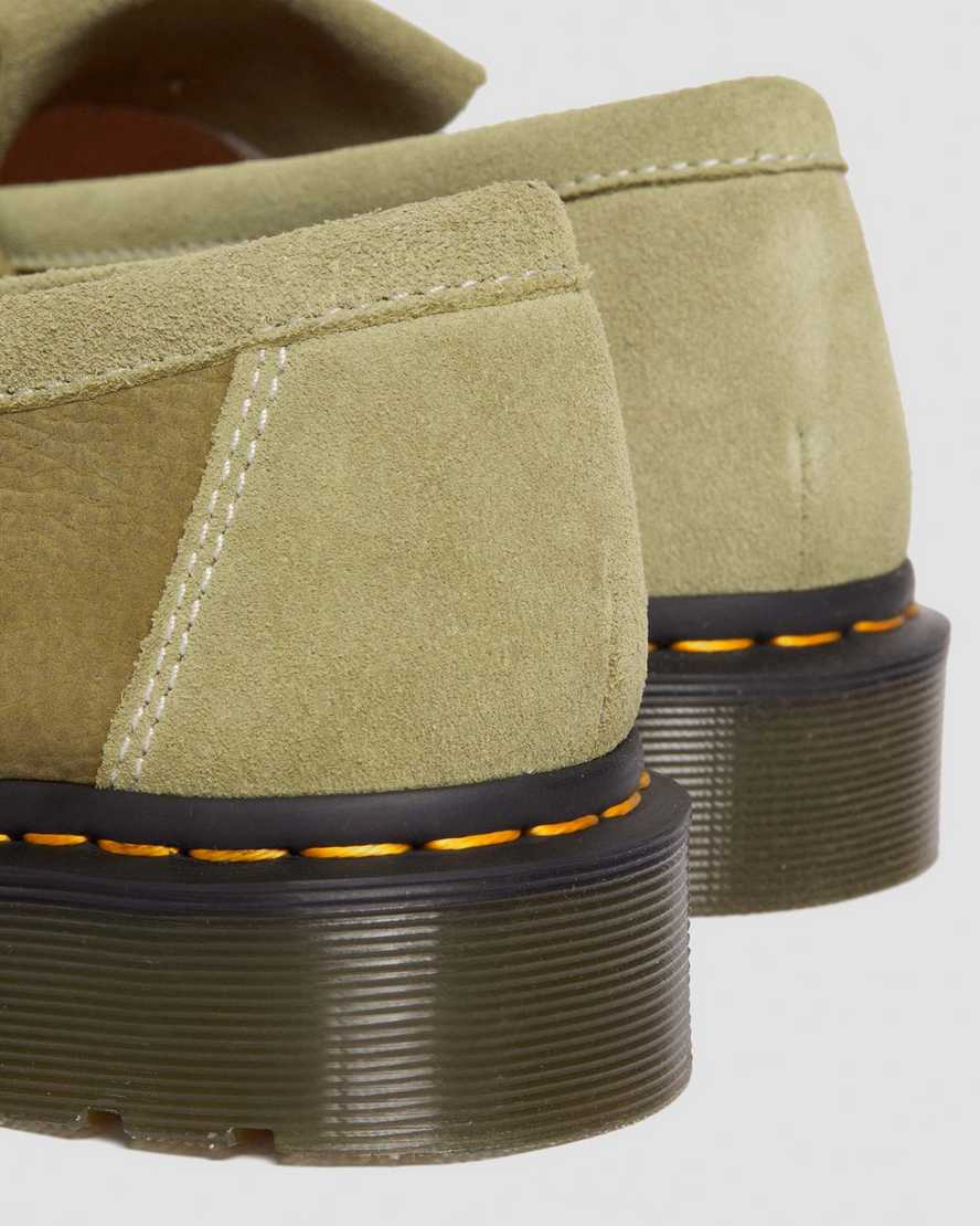 Adrian-loafers i Tumbled Nubuck-læder med kvastAdrian-loafers i Tumbled Nubuck-læder med kvast Dr. Martens