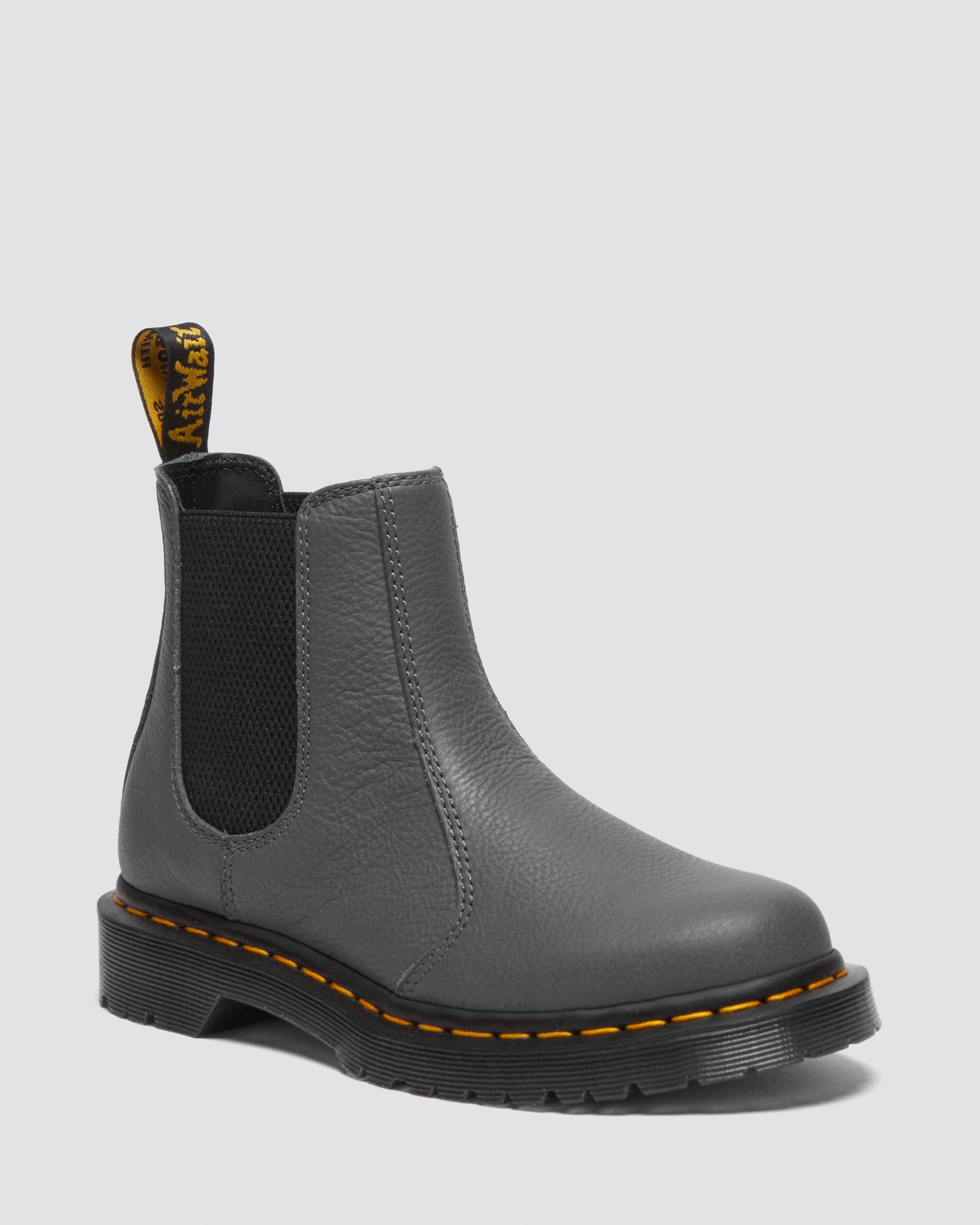 1460 Smooth Leather Lace Up Boots in Black Dr. Martens