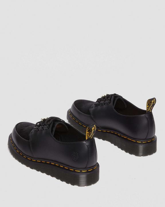 Creepers Ramsey Girls Don't Cry en cuir Hair OnCreepers Ramsey Girls Don't Cry en cuir Hair On Dr. Martens