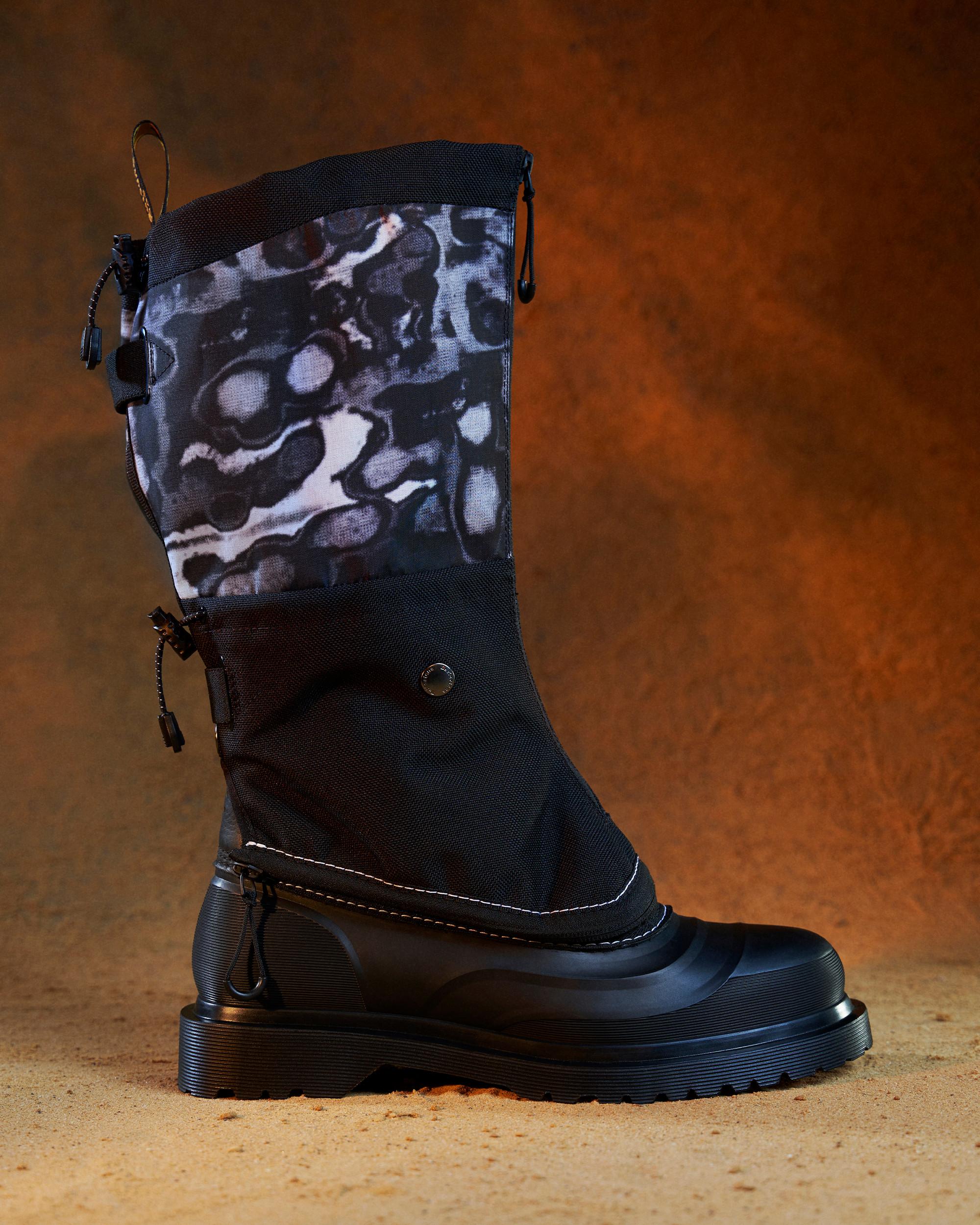 Shop Dr. Martens' Leder 14xx Sub Stiefel Mit Abnehmbarer Gamasche In Black