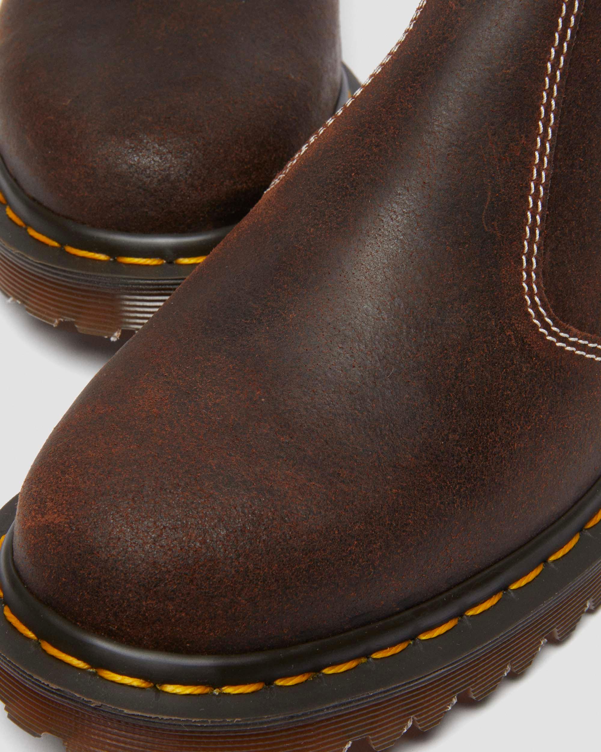 2976 Made in England Wax Commander Chelsea Boots in Brown | Dr