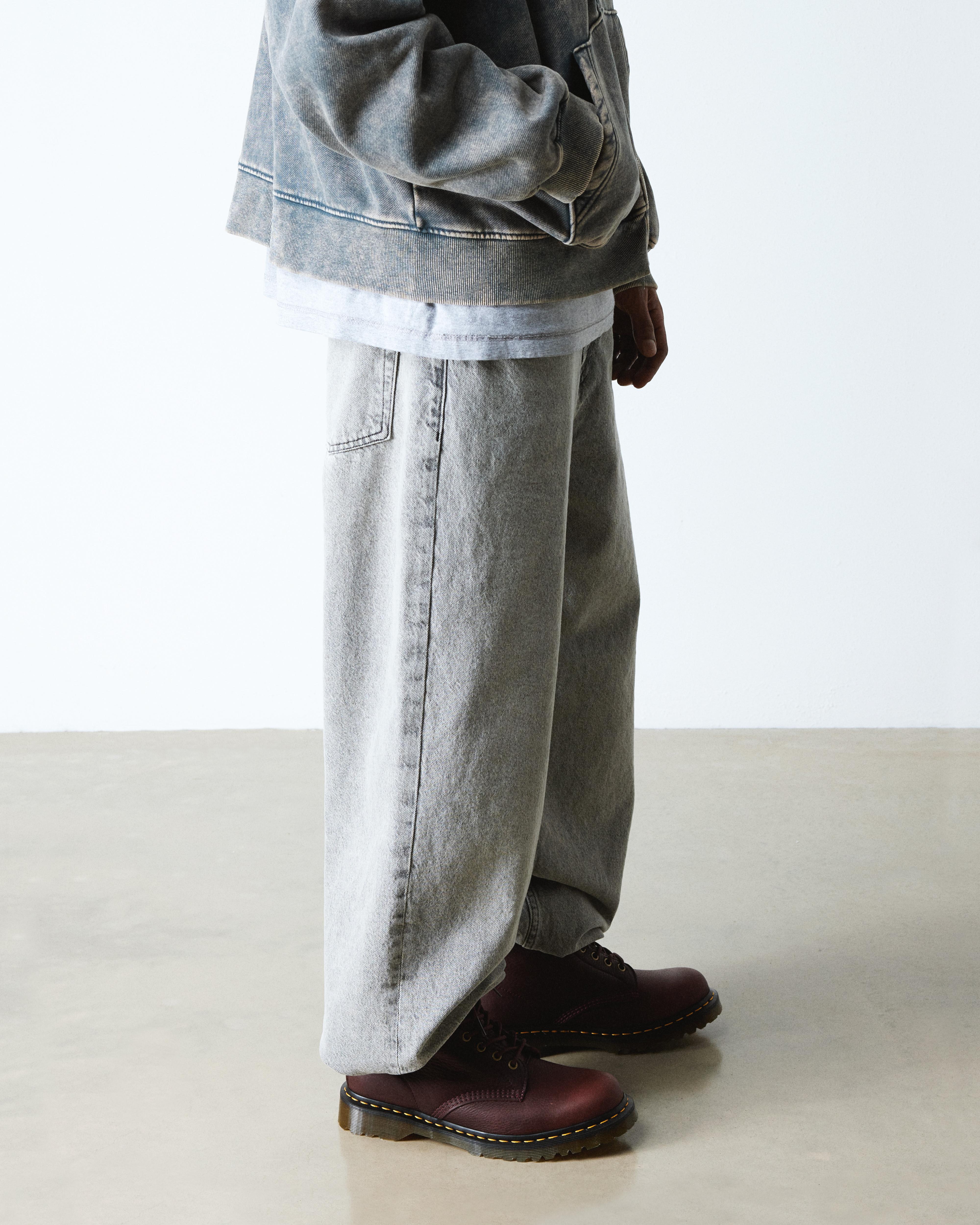 31873600.81.jpg?$medium$ display picture 2