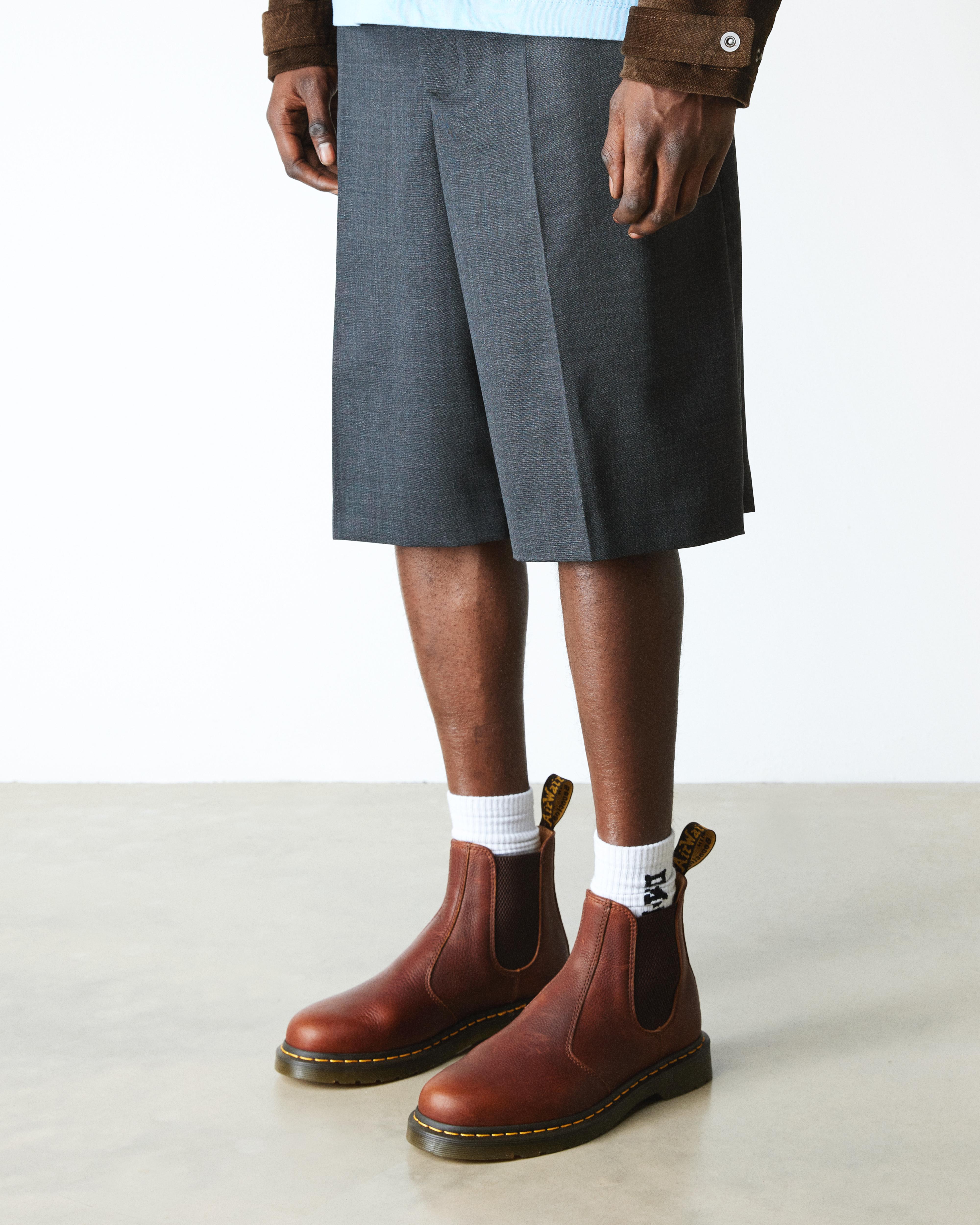 Dr Martens★2976 AMBASSADOR CHELSEA BOOTS★兼用★CASHEW 2976 Ambassador Leather Chelsea Boots in Cashew | Dr. Martens